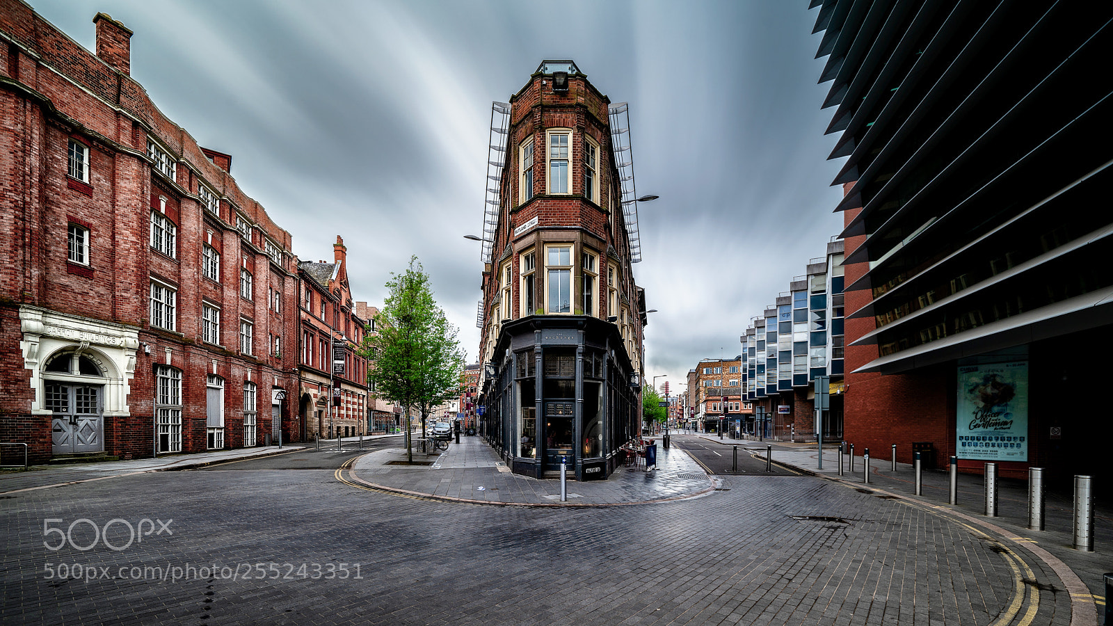 Sony a7R II sample photo. The exchange photography