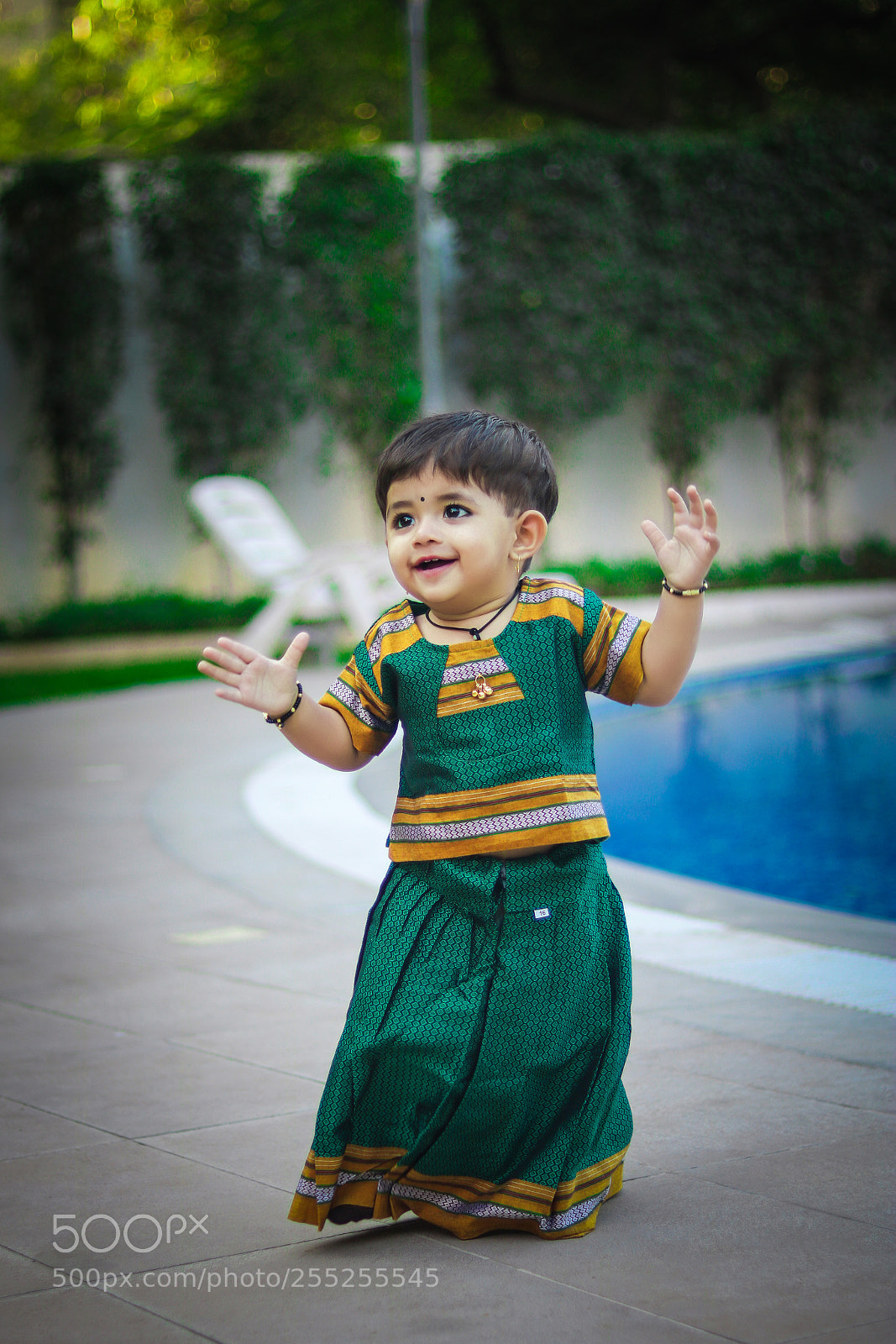 Canon EOS 750D (EOS Rebel T6i / EOS Kiss X8i) sample photo. Child in maharashtrian dressing photography