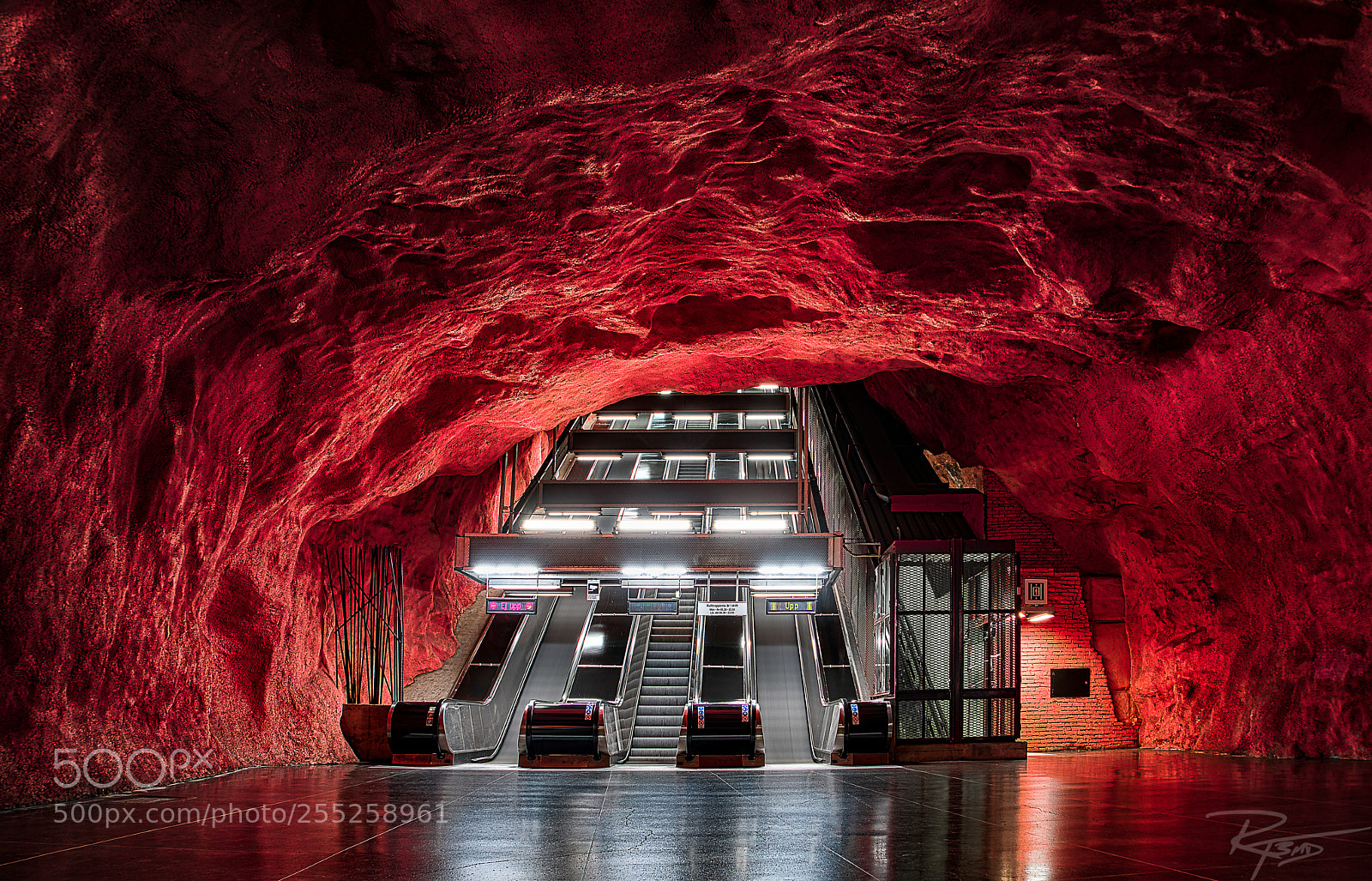 Sony a7R II sample photo. The descent photography