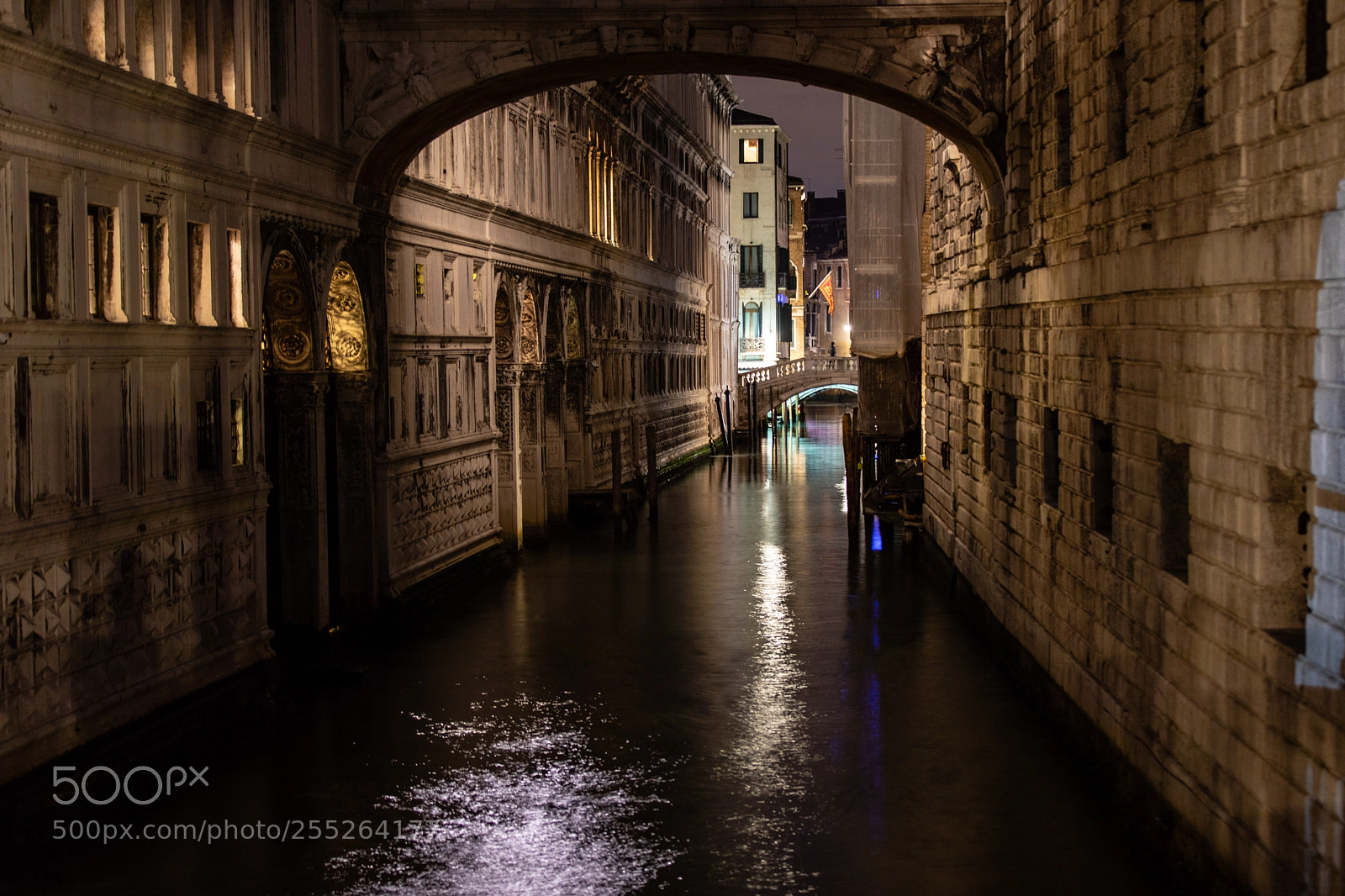Canon EOS 5D Mark IV sample photo. Bridge of sighs photography