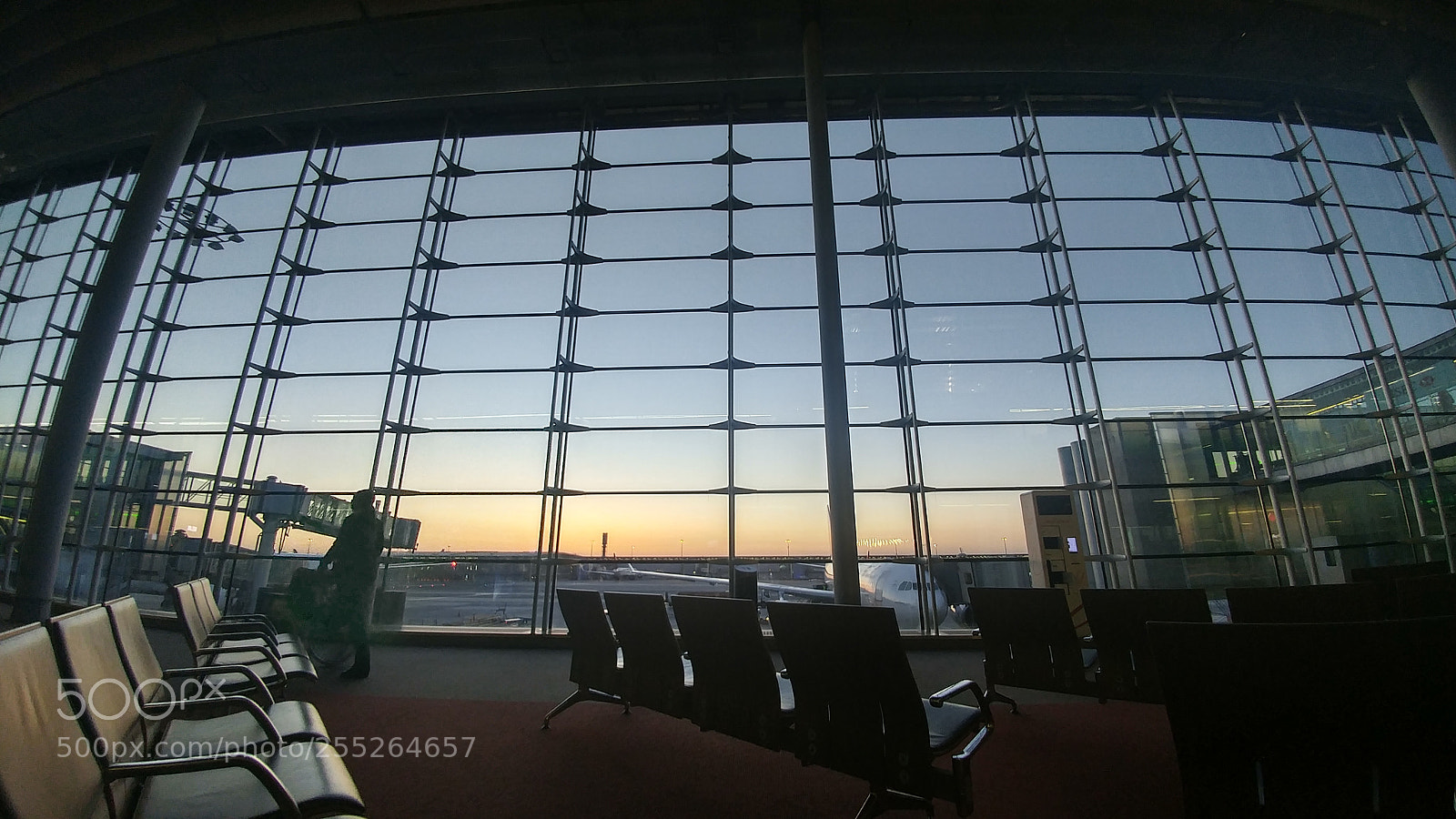 LG G5 sample photo. Aeroport paris photography