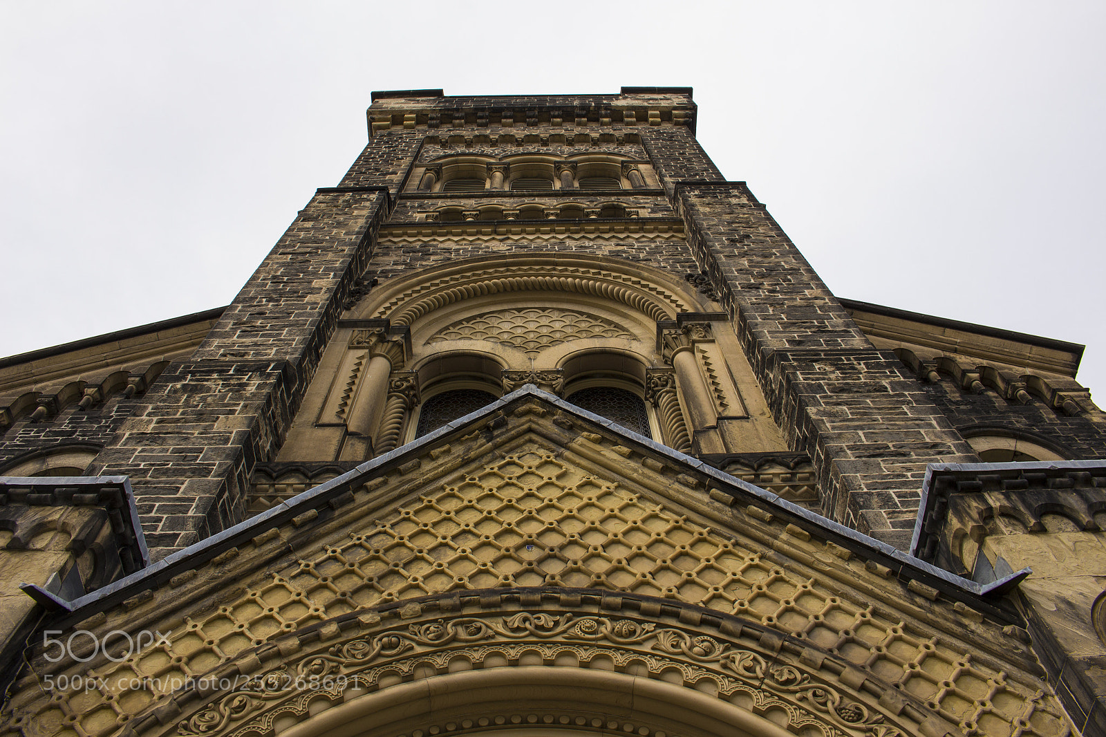 Canon EOS 700D (EOS Rebel T5i / EOS Kiss X7i) sample photo. Historical symmetry photography