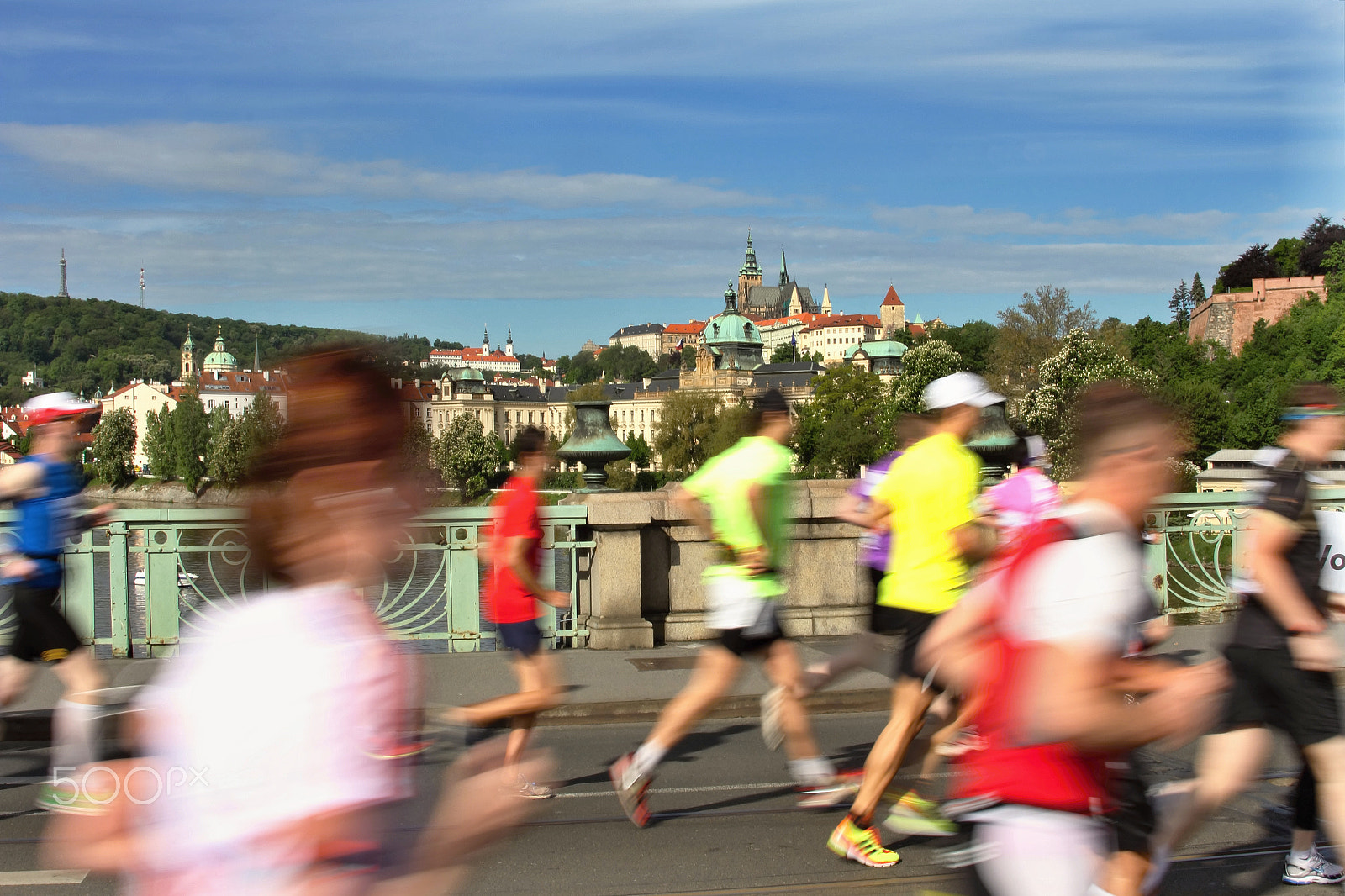 Canon EOS 60D + Canon EF 28-105mm f/3.5-4.5 USM sample photo. Prague marathon photography