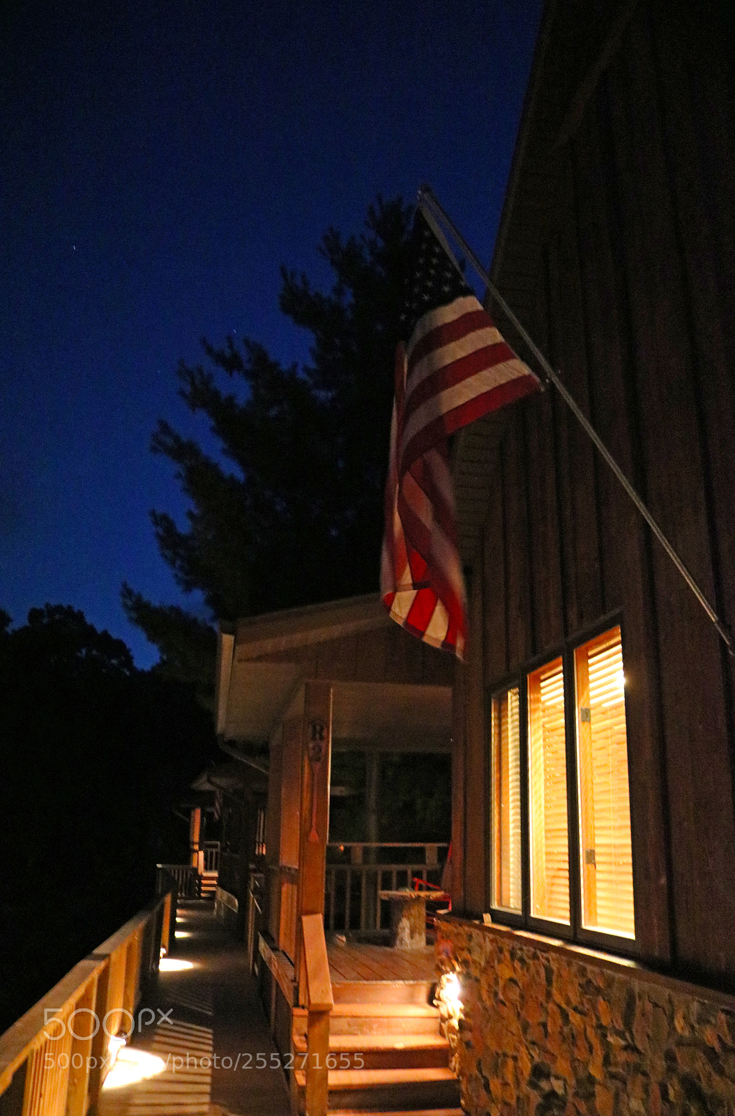 Canon EOS 750D (EOS Rebel T6i / EOS Kiss X8i) sample photo. Tara point cottages at photography