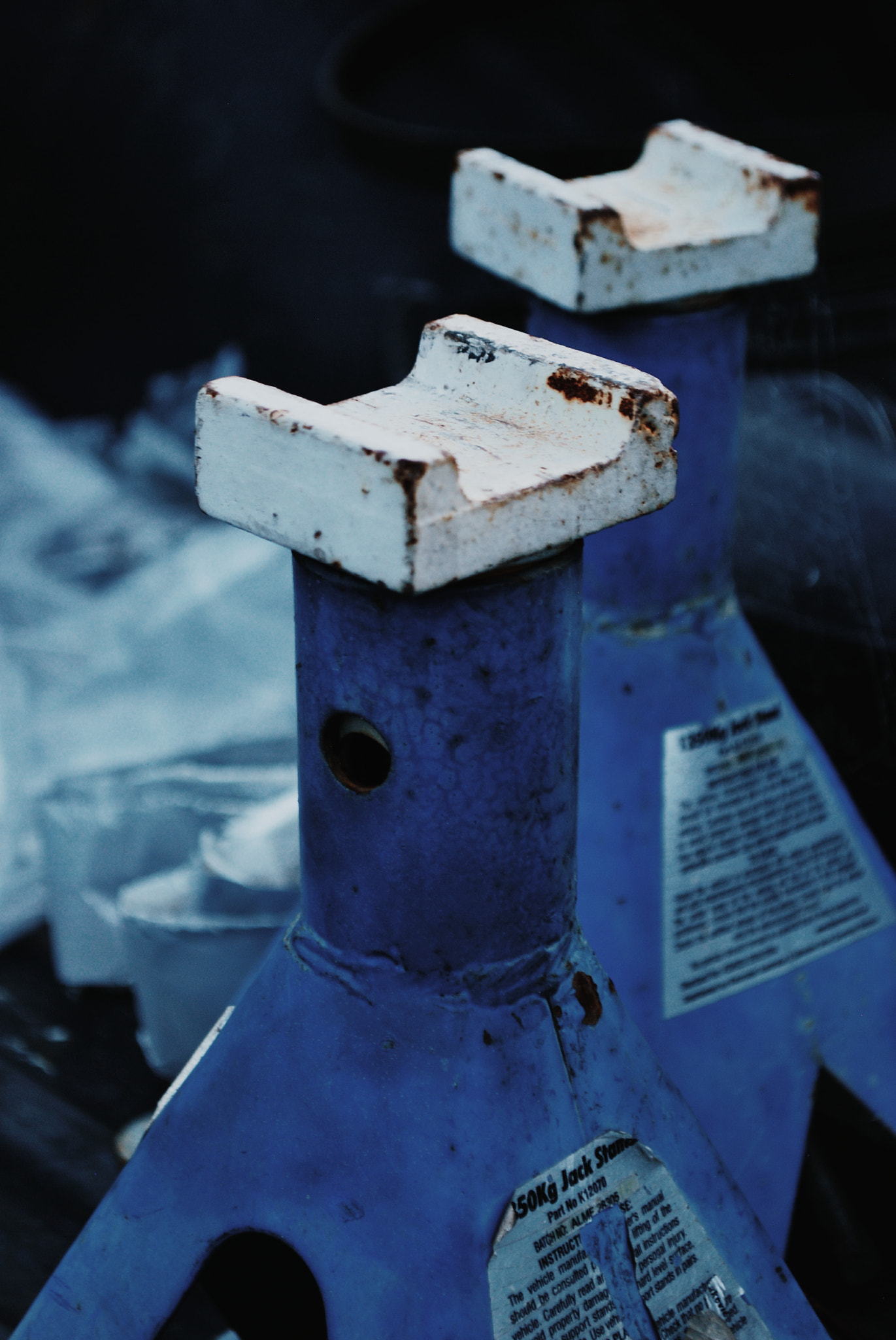 Nikon D60 sample photo. Car stands. photography