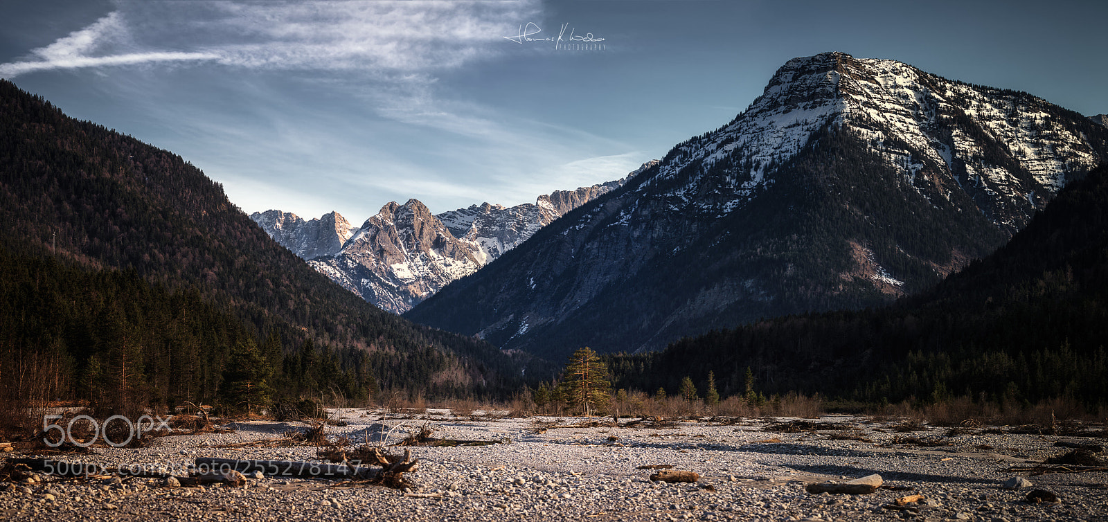 Canon EOS 5DS R sample photo. The way photography
