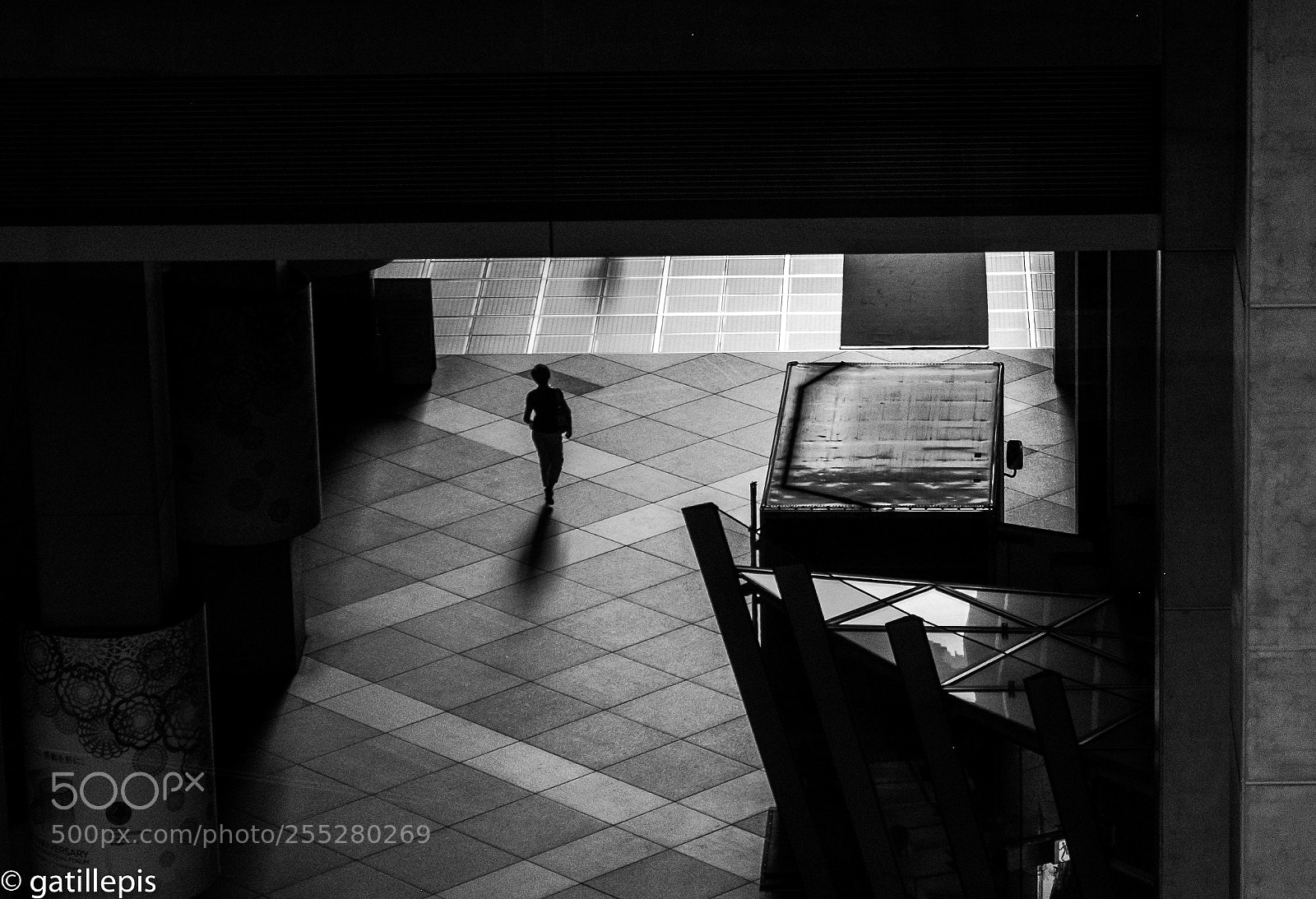 Fujifilm X-T1 sample photo. Alone in the light photography