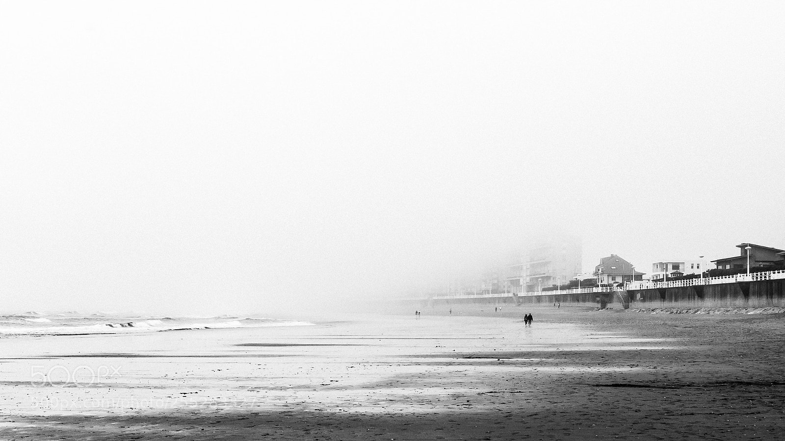 Panasonic Lumix DMC-LX100 sample photo. Fog on the beach ... photography