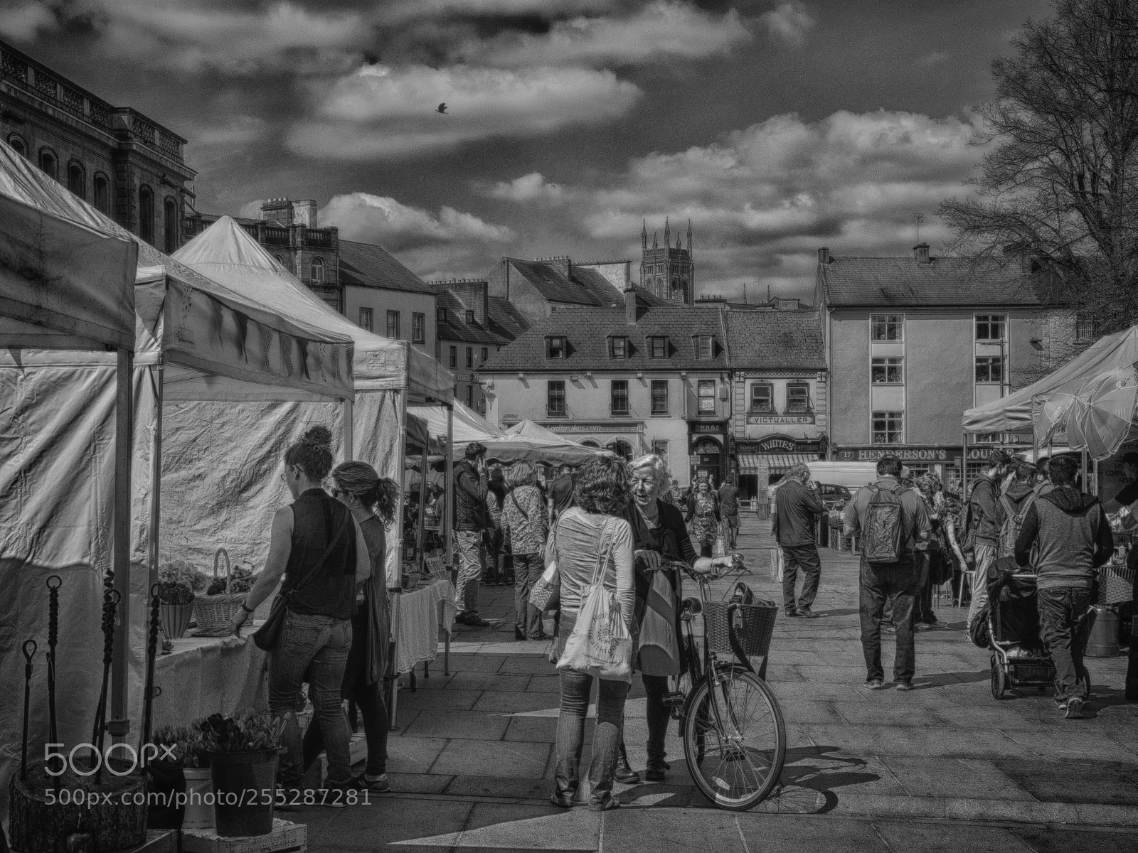 Olympus OM-D E-M1 sample photo. Kilkenny market day  photography