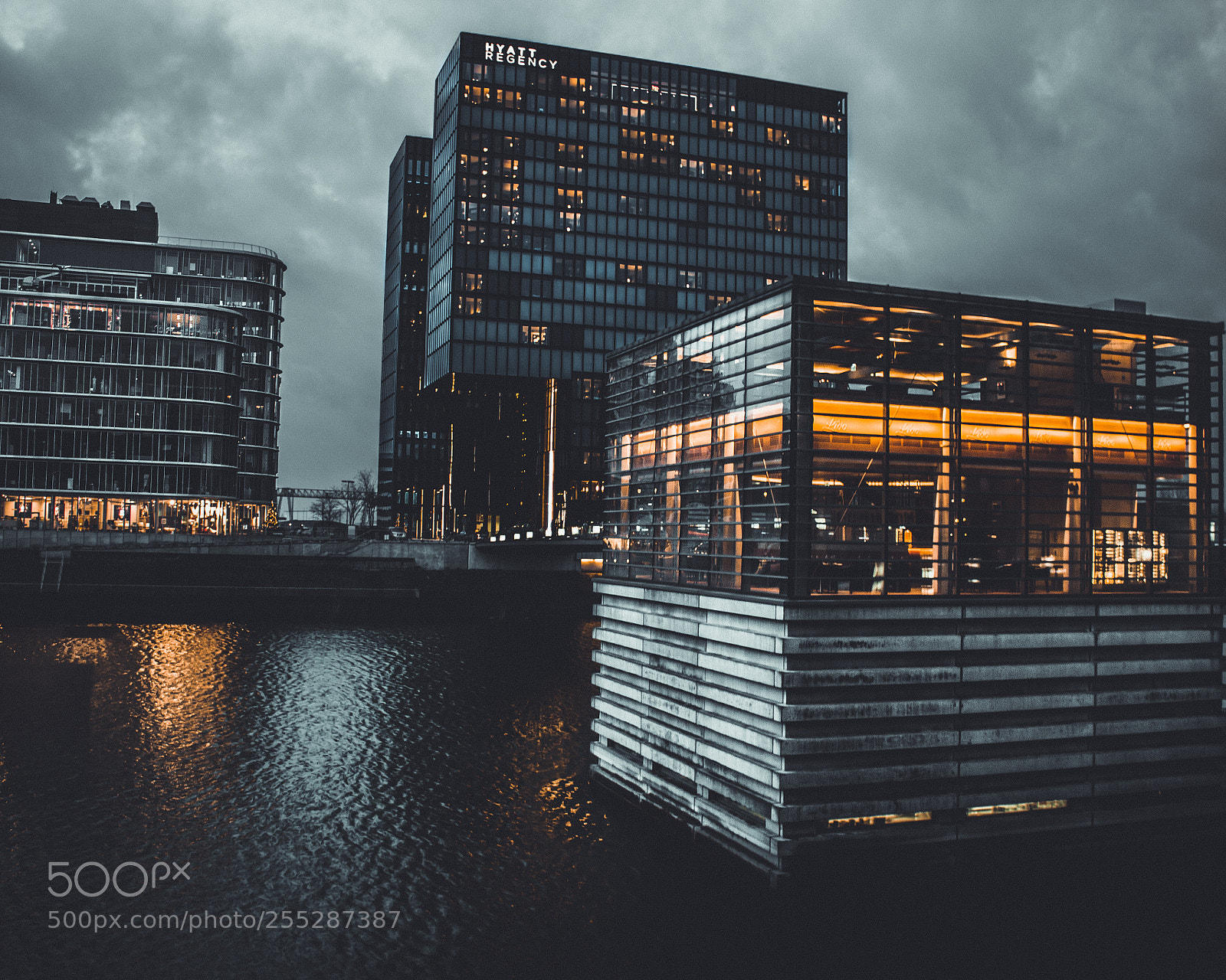 Canon EOS 700D (EOS Rebel T5i / EOS Kiss X7i) sample photo. Lido hafen photography