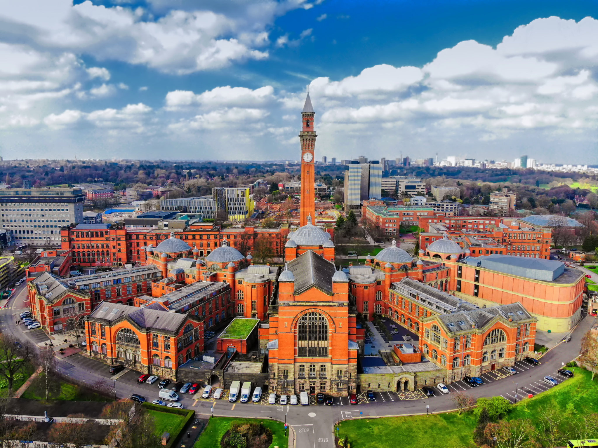 University of birmingham. Бирмингемский университет. Университет Бирмингема Великобритания. Эджбастон Бирмингем. Здание Бирмингемского университета (1900-12) в Великобритании.