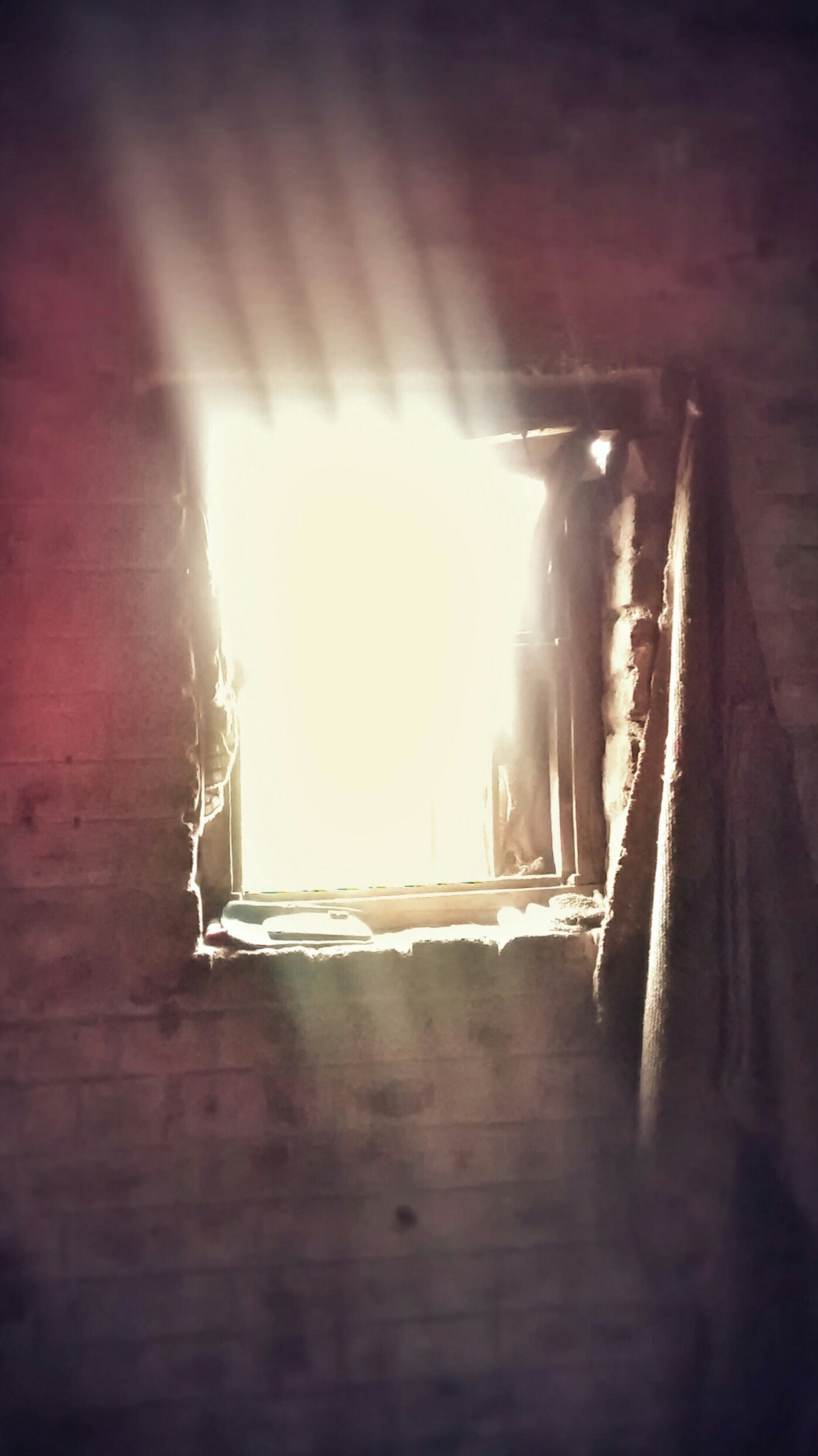 Motorola Moto E (1st Gen) sample photo. Ray of light photography