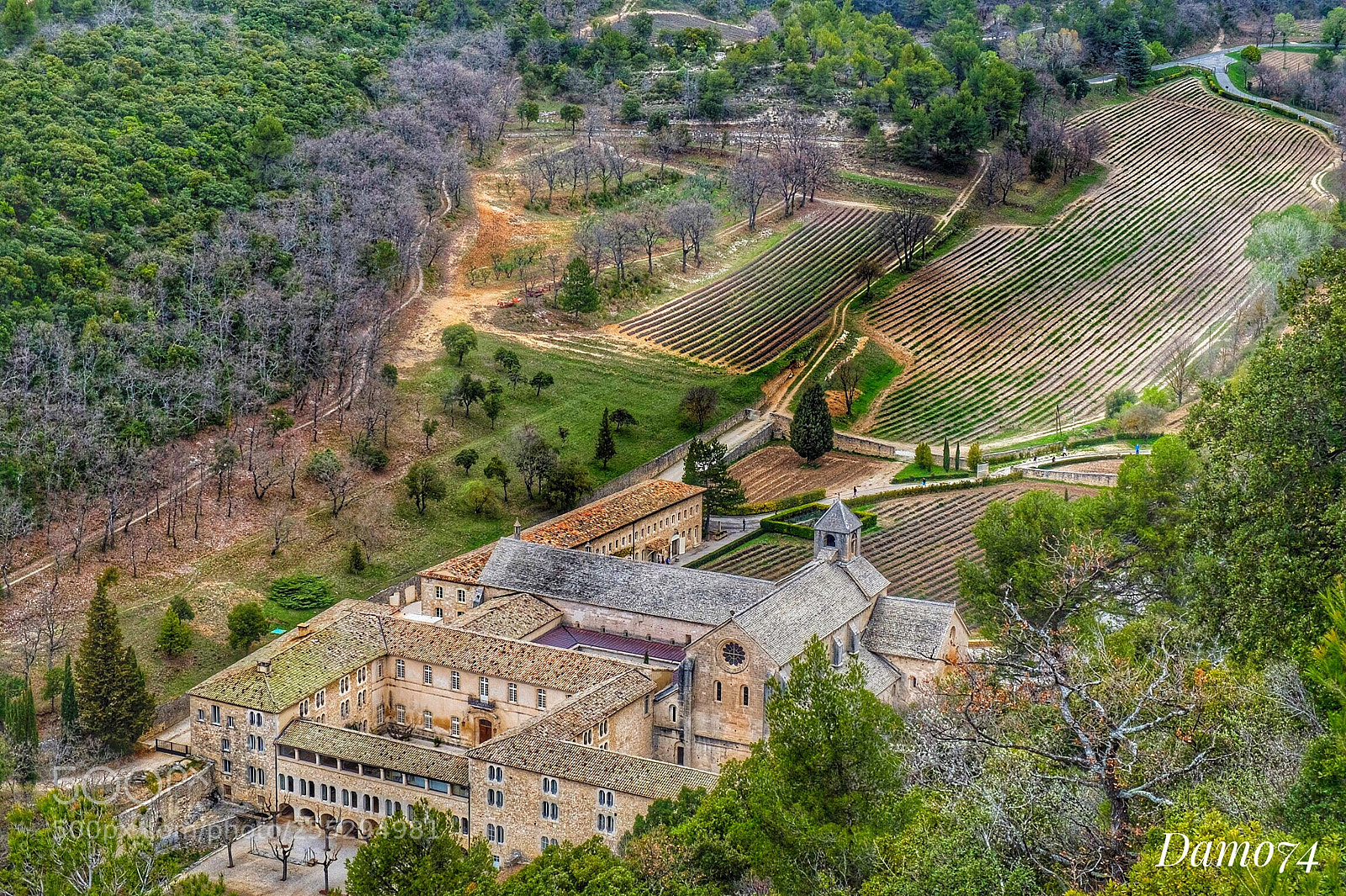 Fujifilm X-T20 sample photo. Senanque abbey photography