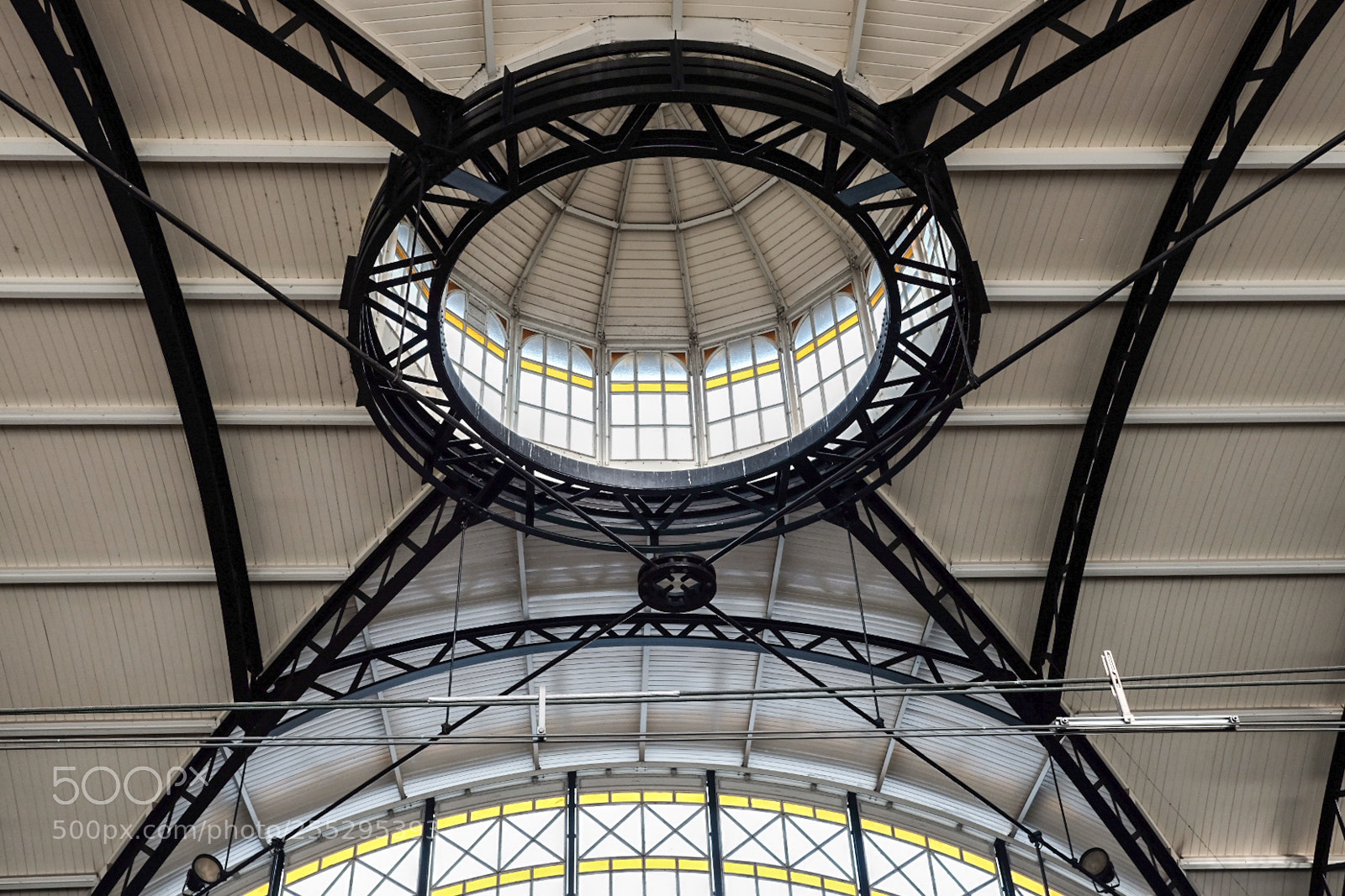 Fujifilm X-T20 sample photo. Station roof photography