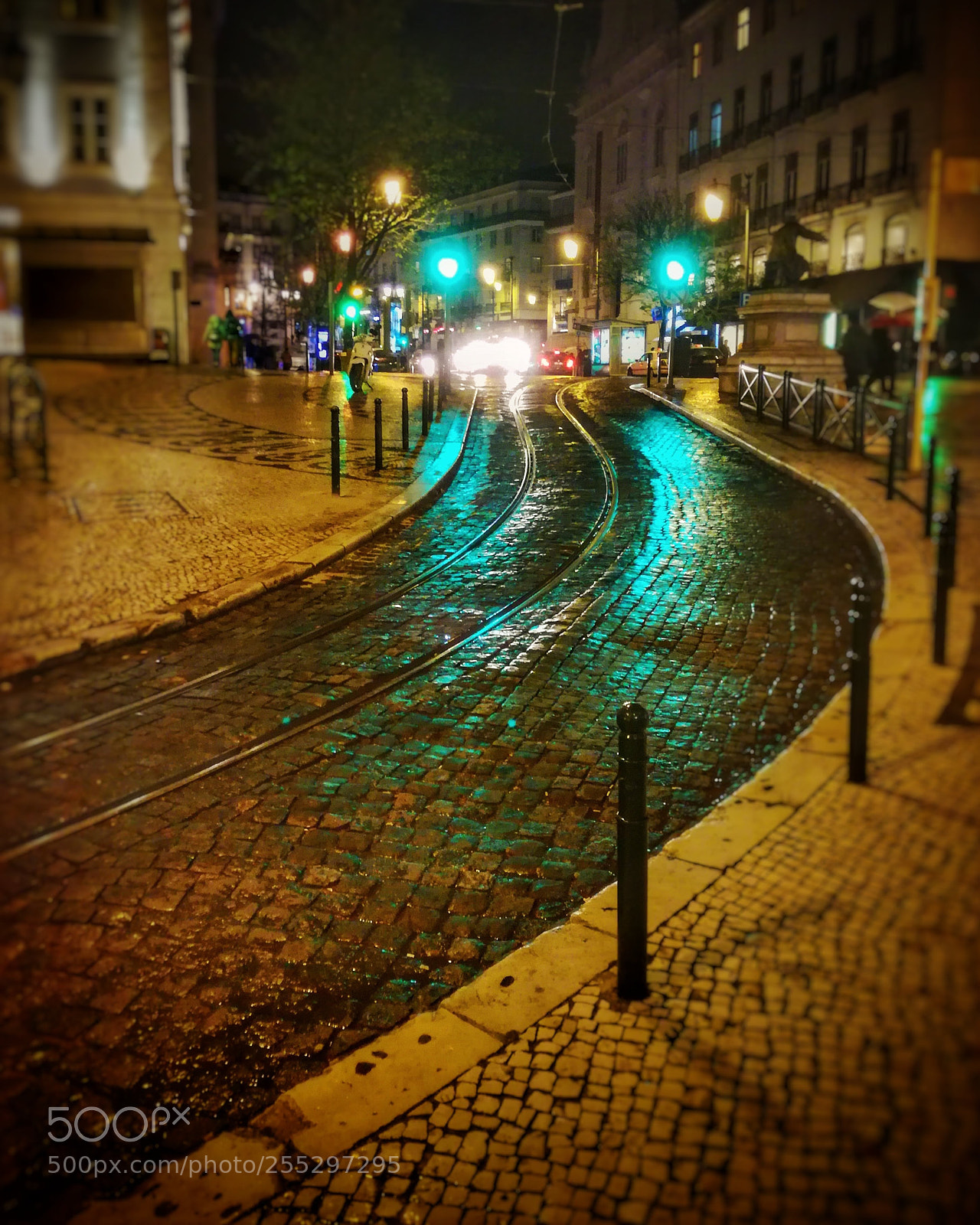 HUAWEI P9 LITE sample photo. Light reflections at night photography