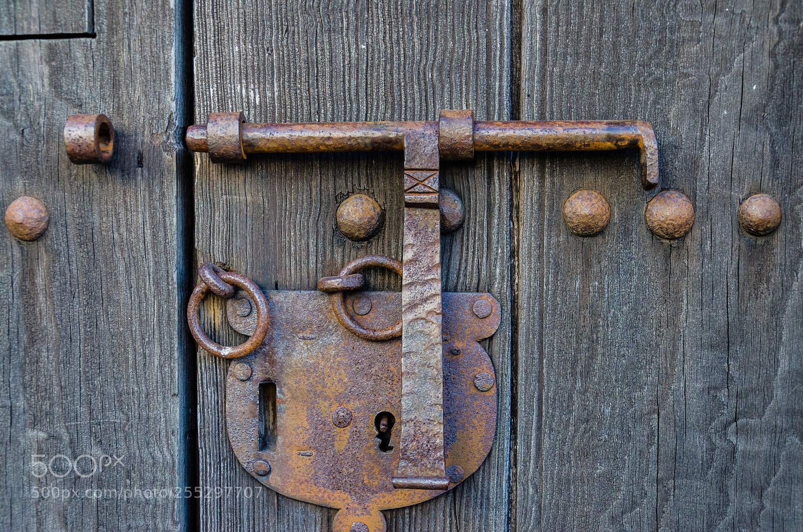 Nikon D7000 sample photo. Rusted lock photography