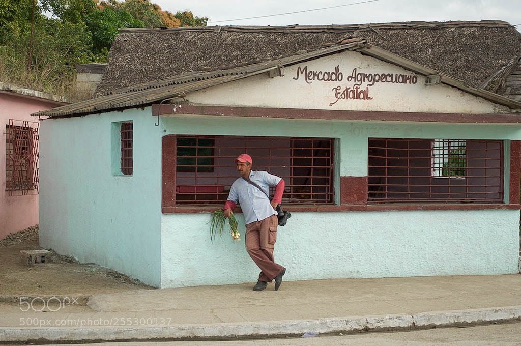 Nikon D90 sample photo. Cuba, little market in photography