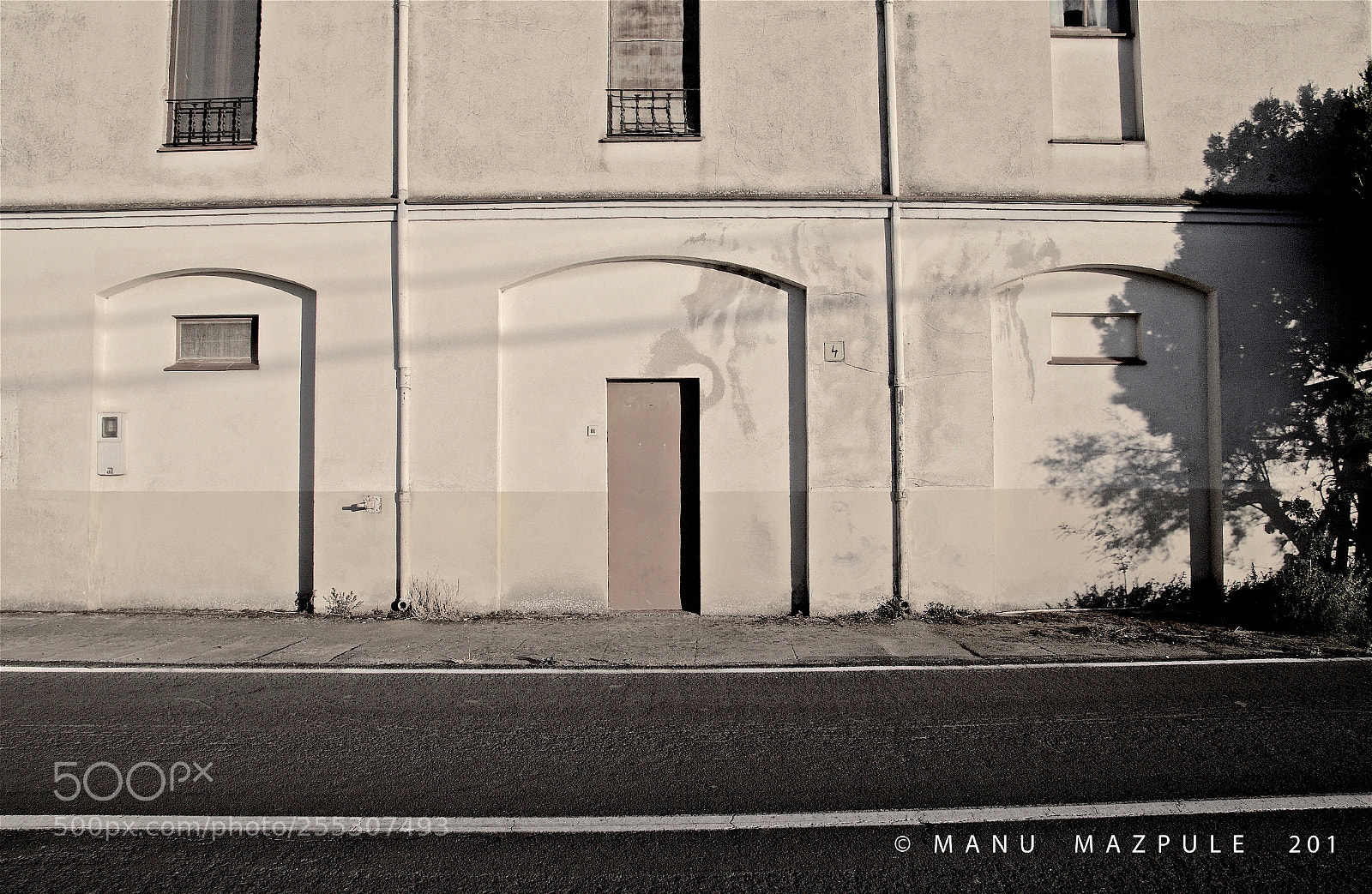 Canon EOS 70D sample photo. 313. girona. catalunya... no passing... photography