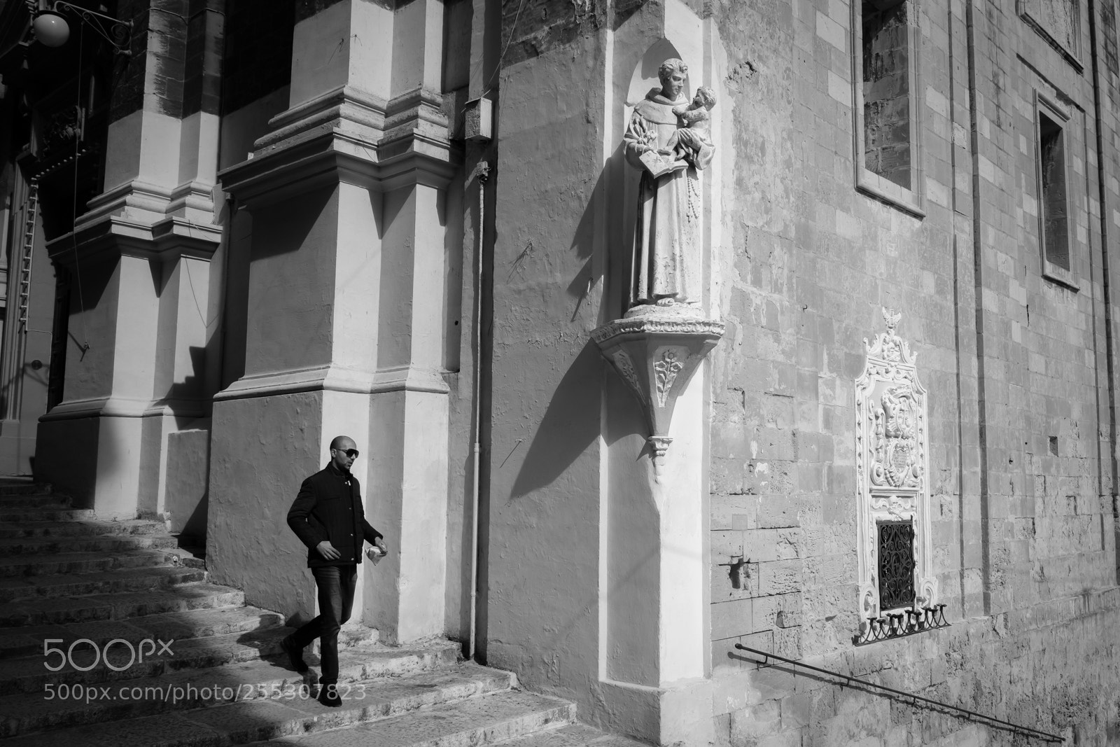 Fujifilm X-T20 sample photo. Turning a corner photography