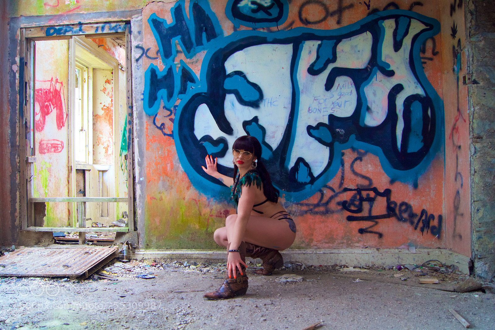 Sony SLT-A68 sample photo. Abandoned house shoot photography