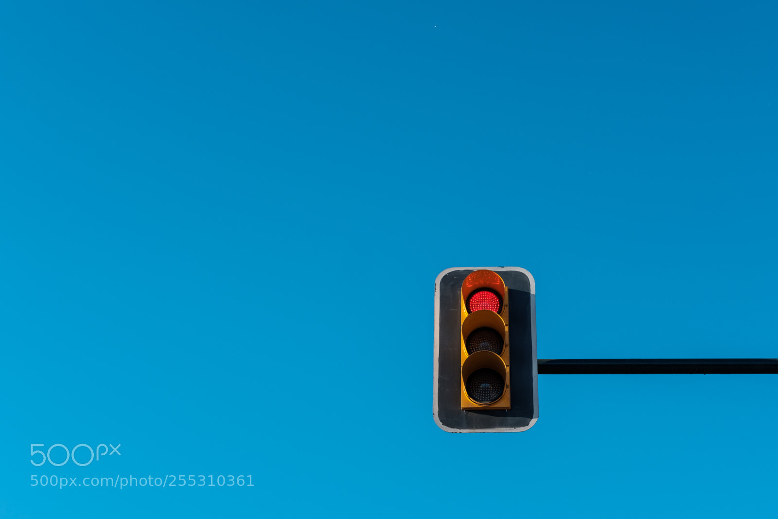 Fujifilm X-T20 sample photo. Blue & red photography