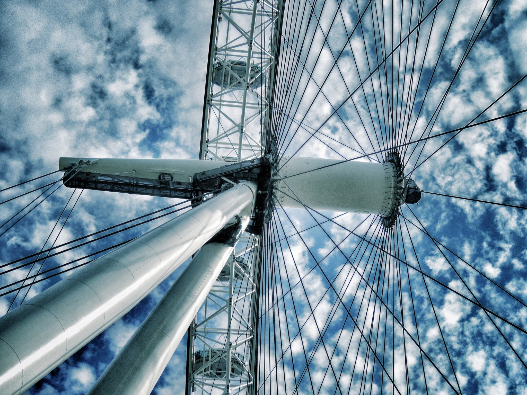 London Eye.