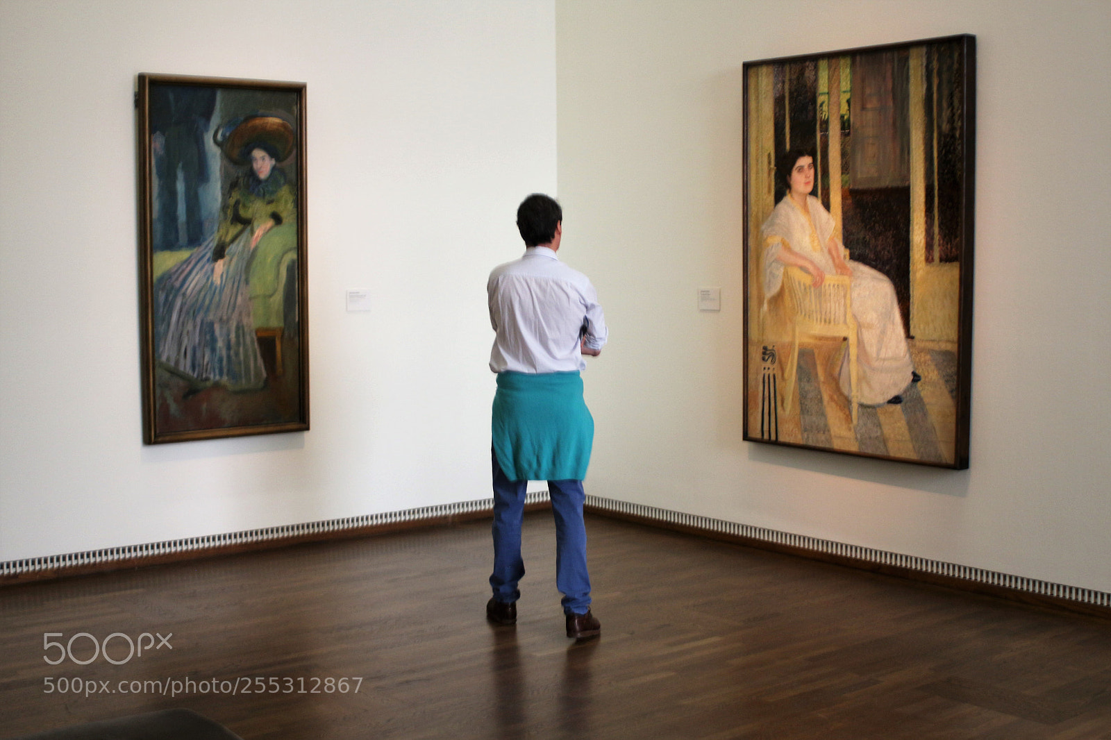 Canon EOS 100D (EOS Rebel SL1 / EOS Kiss X7) sample photo. People in museum - 9 photography
