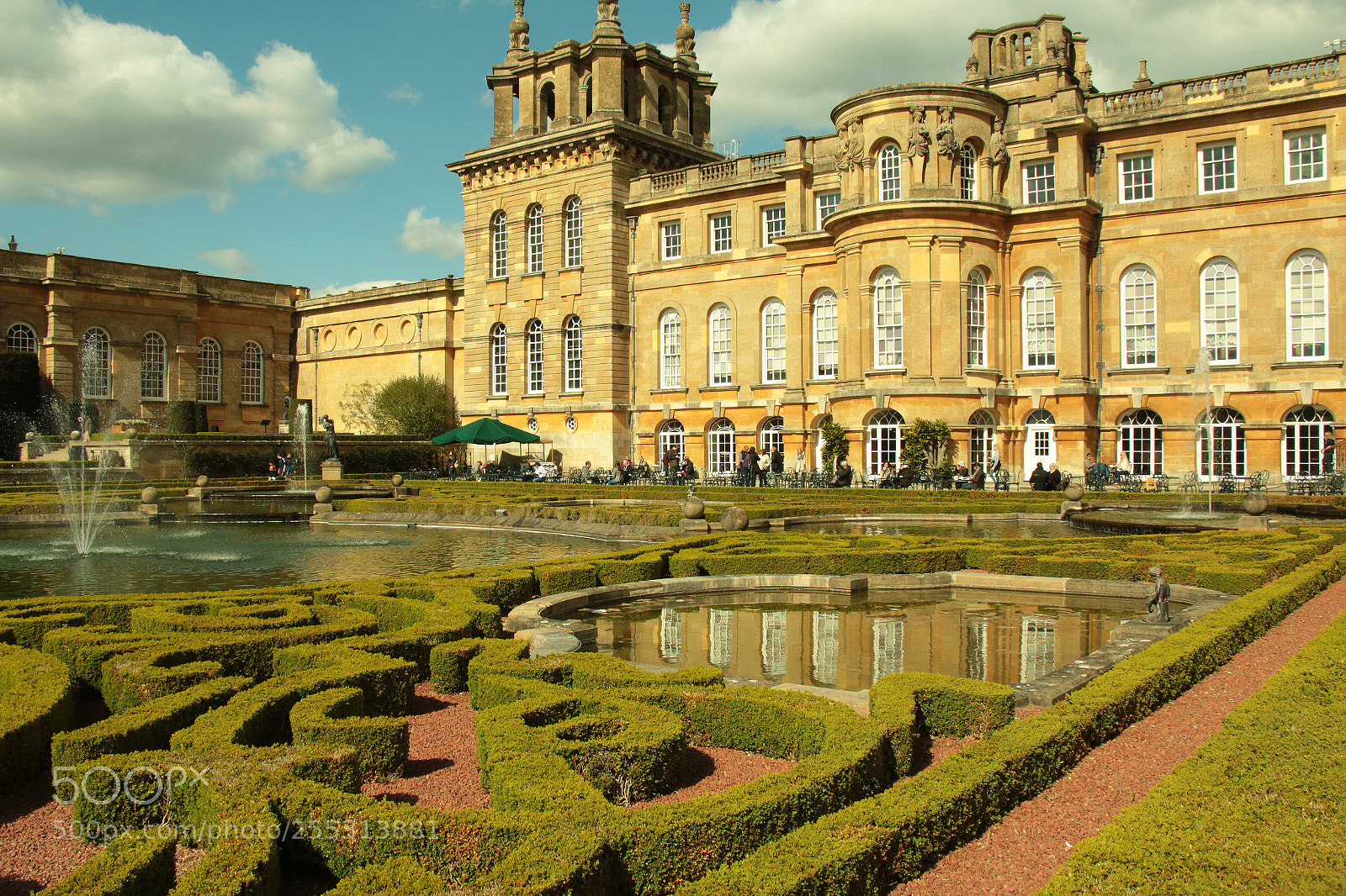 Canon EOS 70D sample photo. Bleinham palace photography