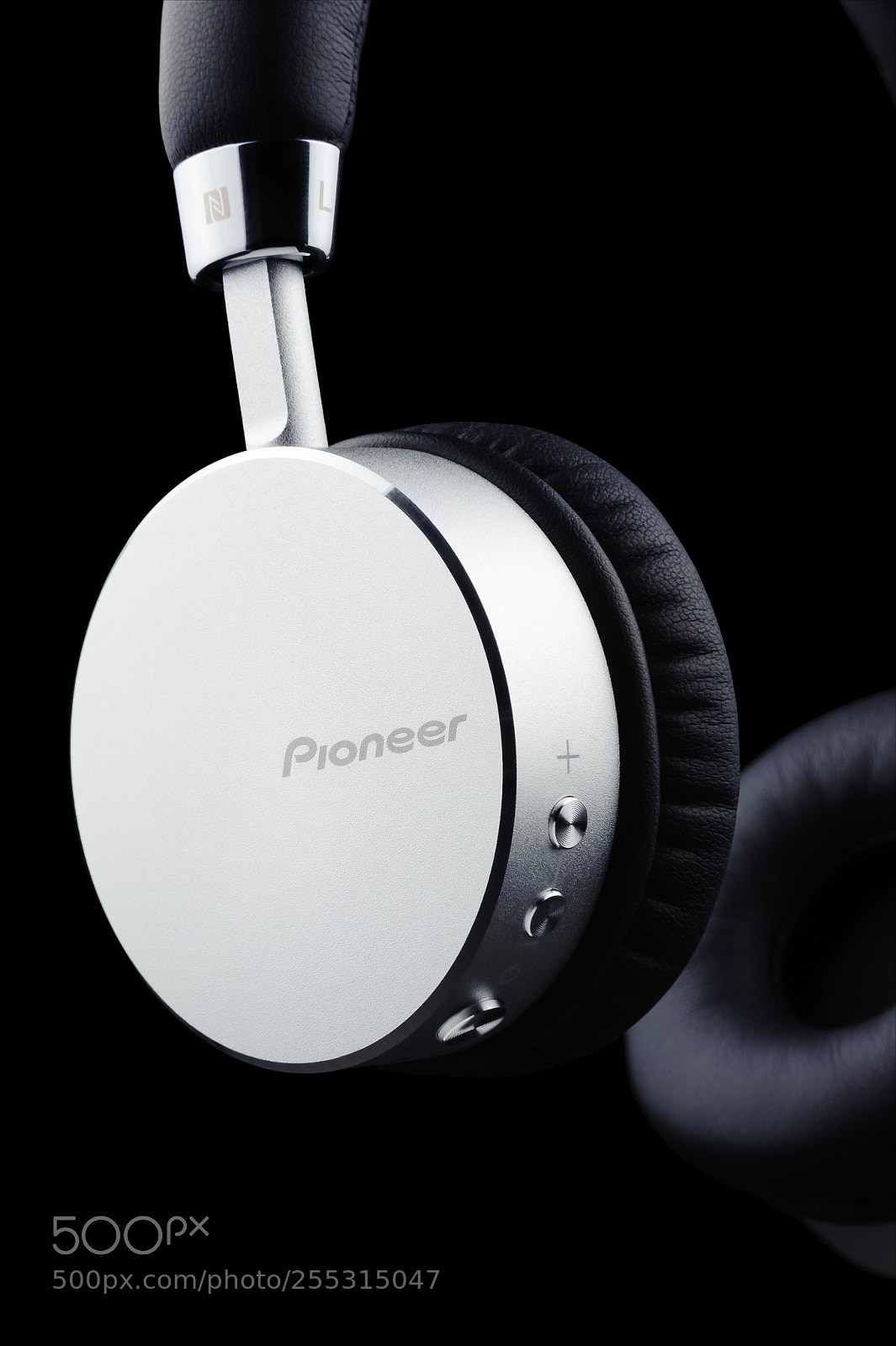Nikon D700 sample photo. Pioneer heaphones lo-key ii photography