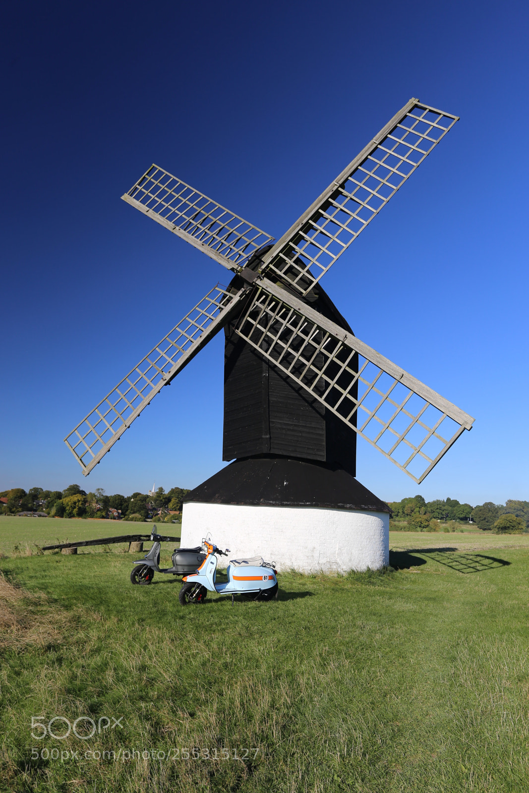Canon EOS 6D + Canon EF 17-40mm F4L USM sample photo. Pitstone windmill, ivinghoe, bucks photography