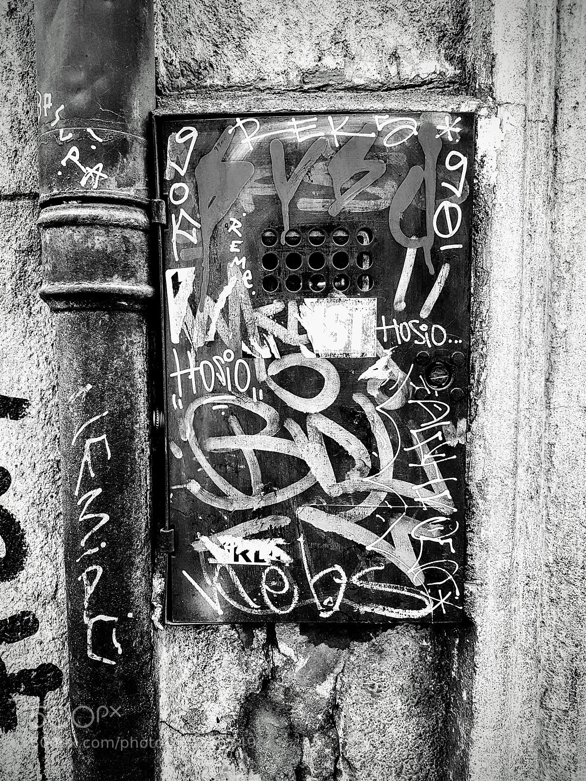 Samsung Galaxy S7 Edge sample photo. Urban decay photography