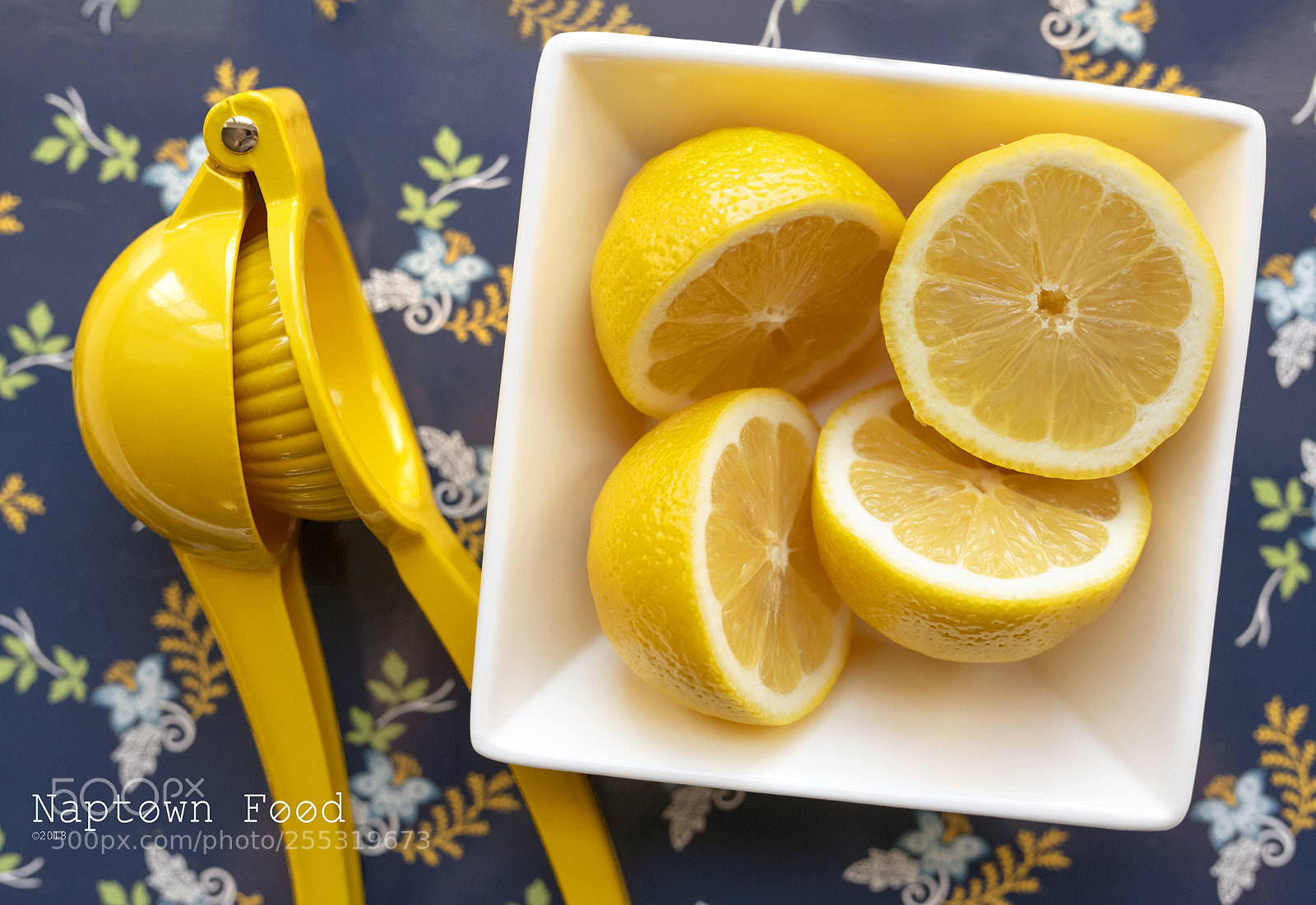 Canon EOS 6D sample photo. Lemons and press photography