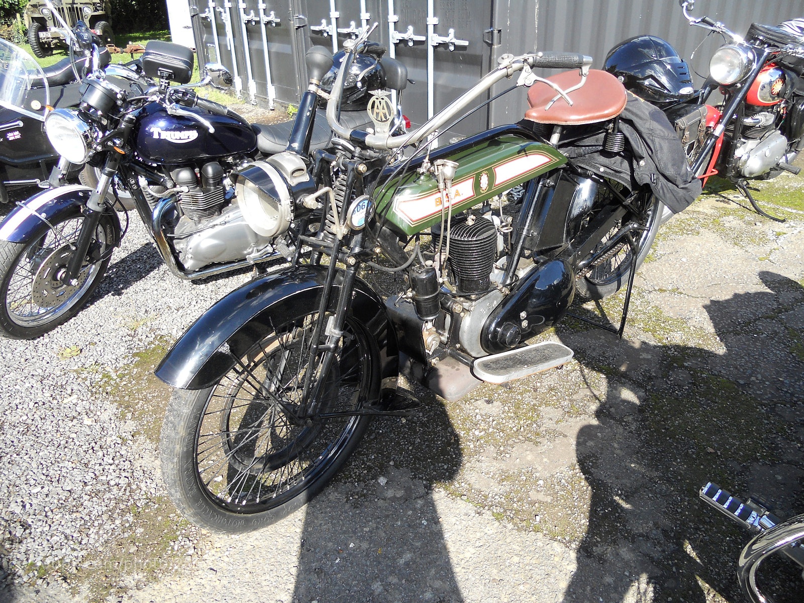 Nikon COOLPIX S2500 sample photo. Assorted paraphernalia! cheddington, bucks photography