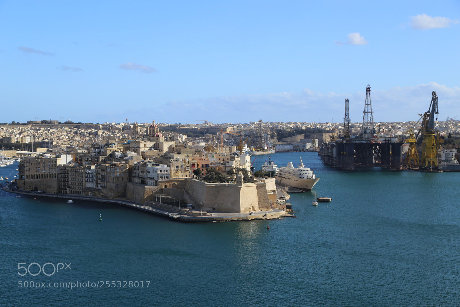 Canon EOS 6D + Canon EF 24-105mm F4L IS USM sample photo. Valletta and around malta photography