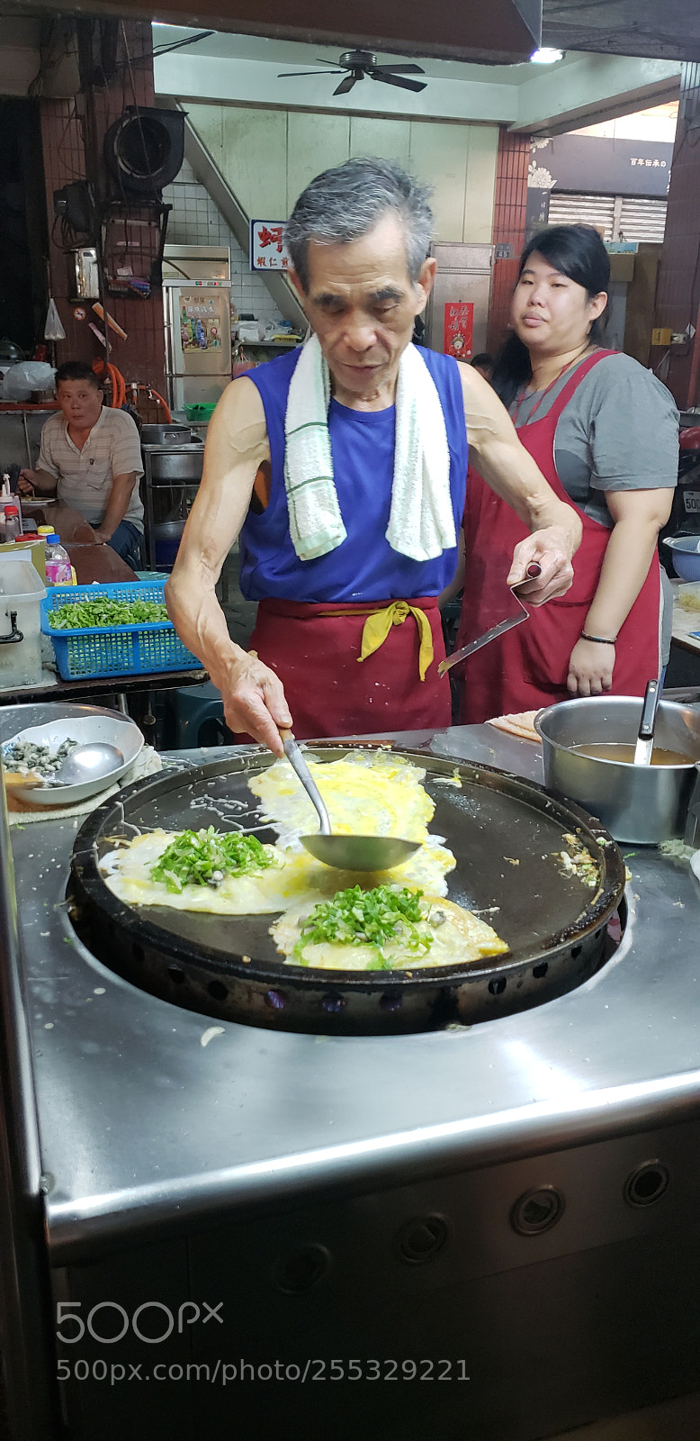 Samsung Galaxy S9+ sample photo. Street vendor photography