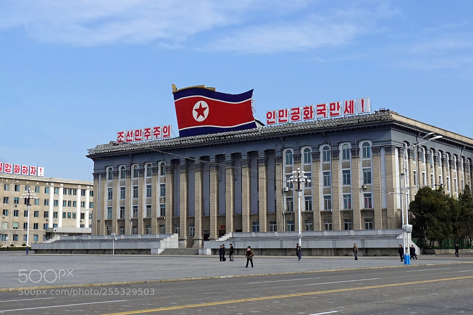 Sony DSC-RX100M5 sample photo. Kim il sung square photography