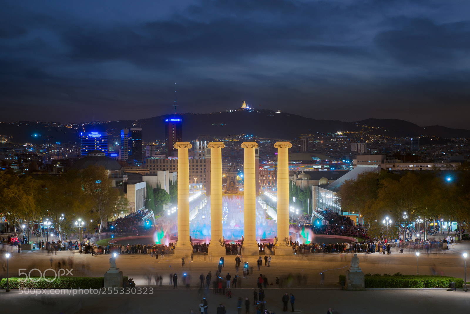Nikon D800 sample photo. Magic fountain in barcelona photography
