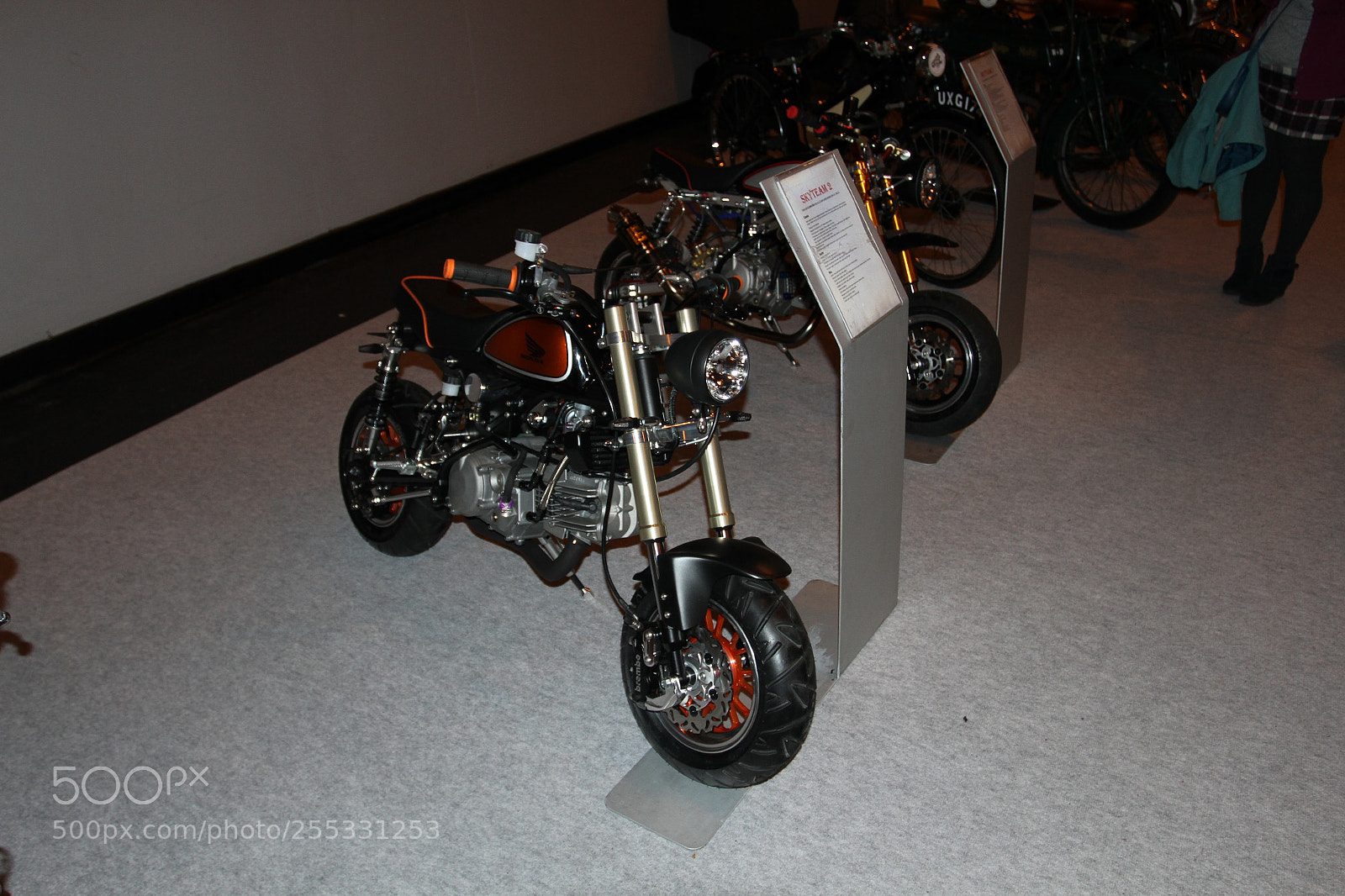 Canon EOS 7D sample photo. Classic motor show nec photography