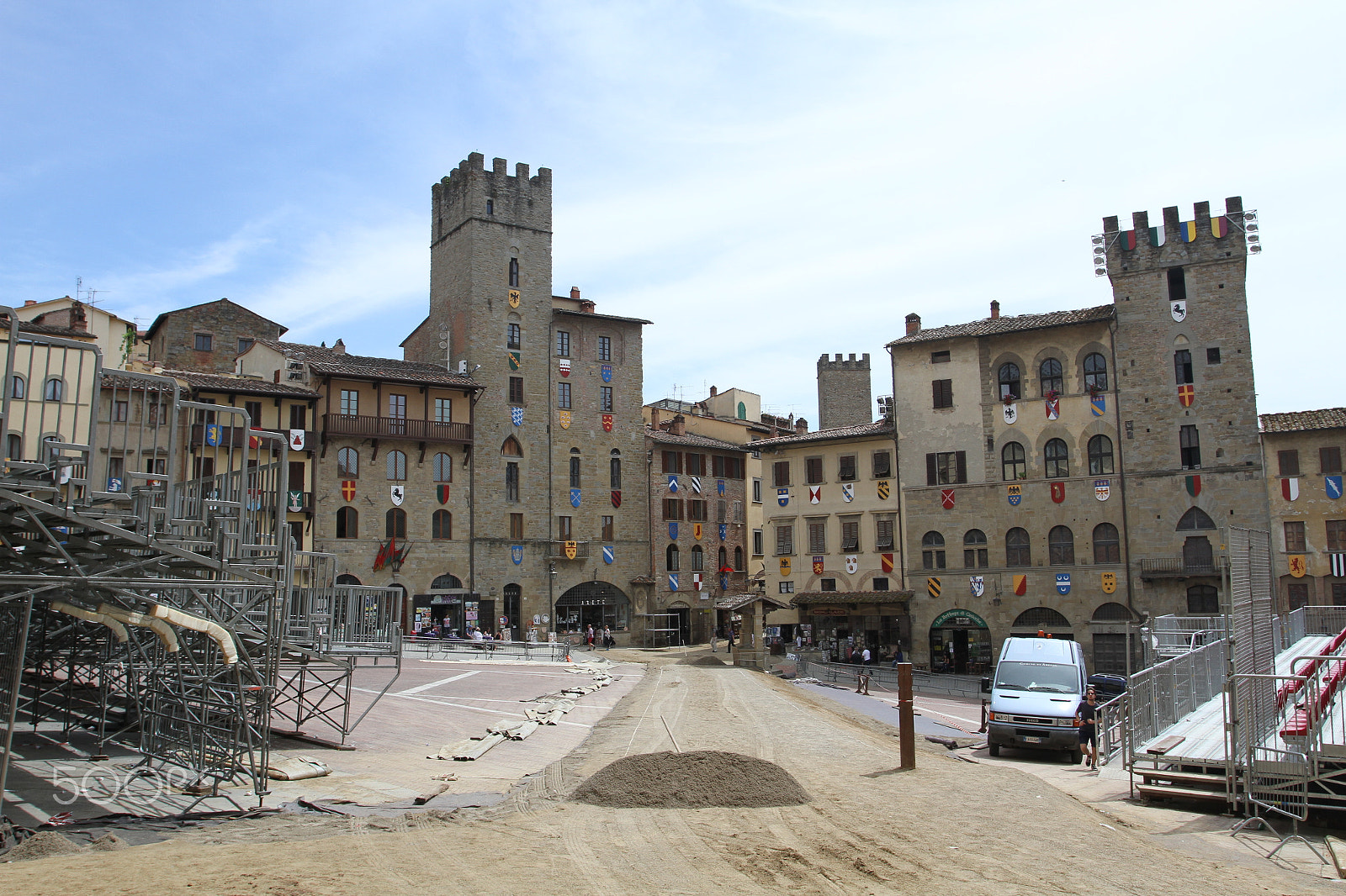 Canon EOS 7D + Canon EF 17-40mm F4L USM sample photo. Arezzo, tuscany, italy. june 2015 photography