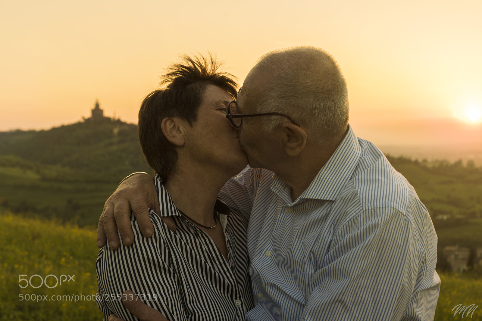 Sony ILCA-77M2 sample photo. Un bacio per la photography