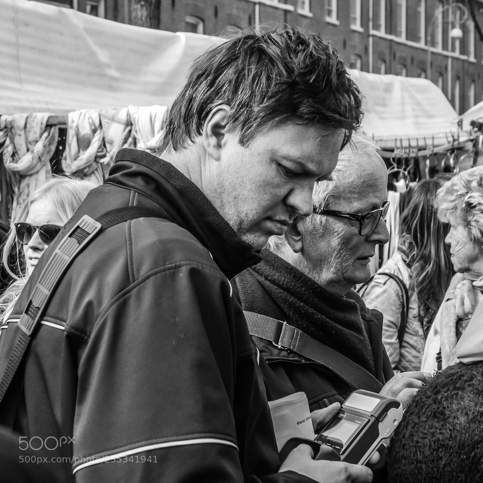 Nikon D7000 sample photo. Market officials photography