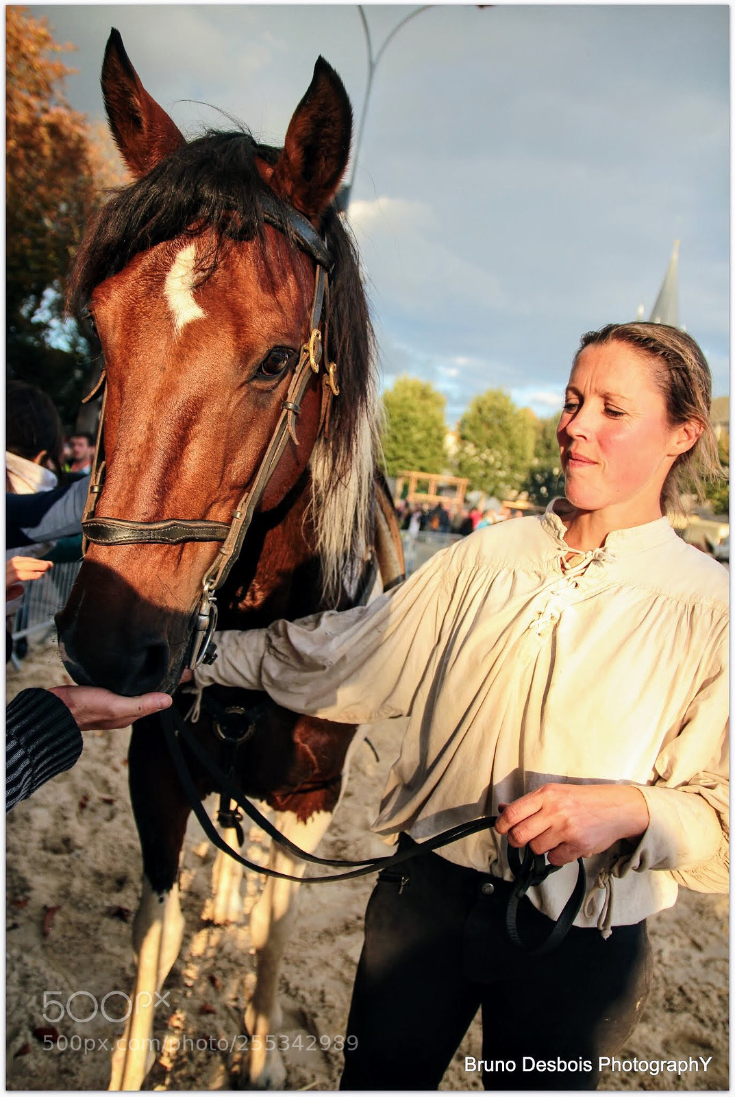 Canon EOS 600D (Rebel EOS T3i / EOS Kiss X5) sample photo. Horse and human  photography