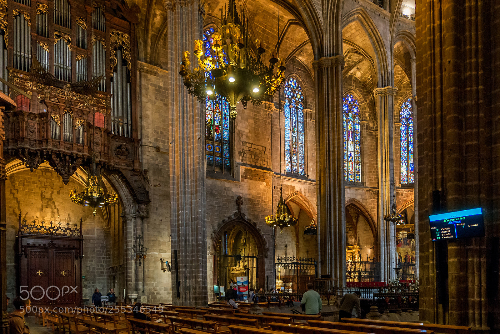 Fujifilm X-A1 sample photo. Barcelona cathedral photography