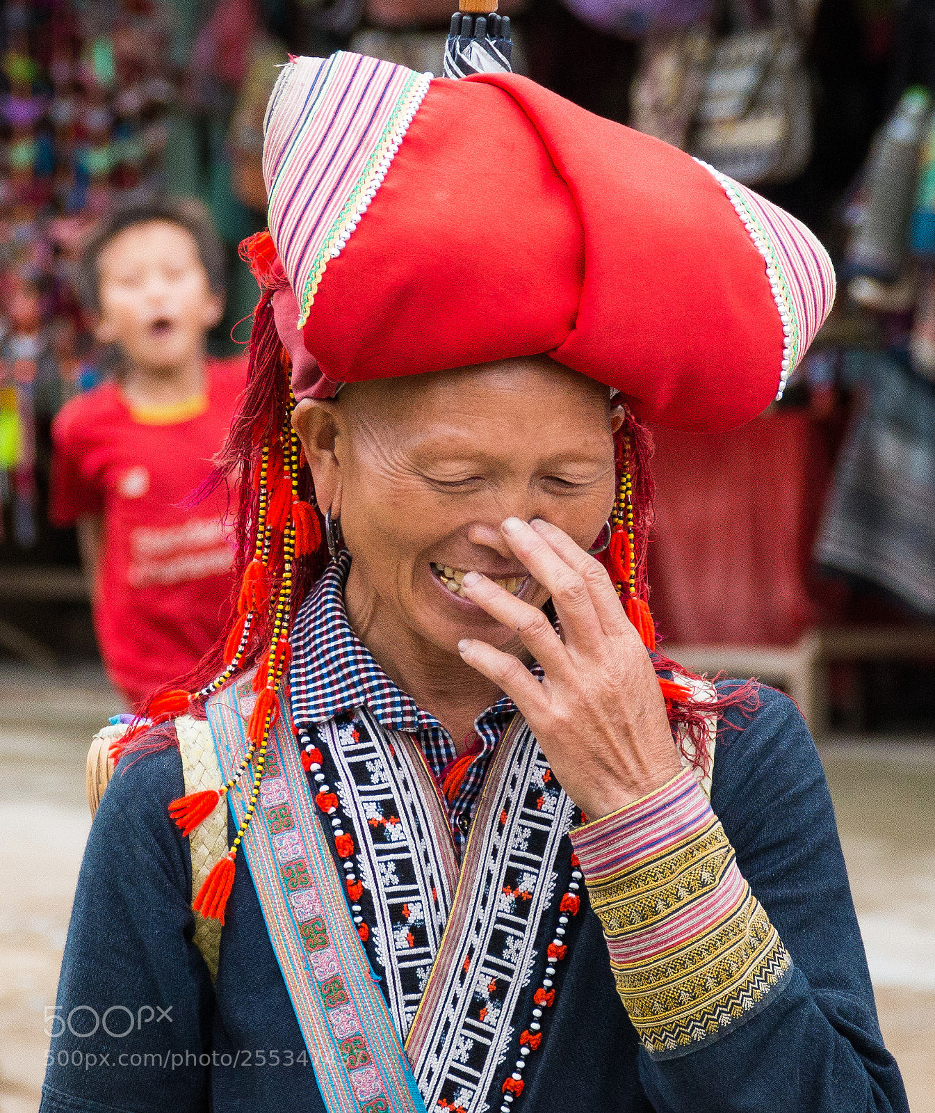 Canon EOS 70D sample photo. Laughig granny photography
