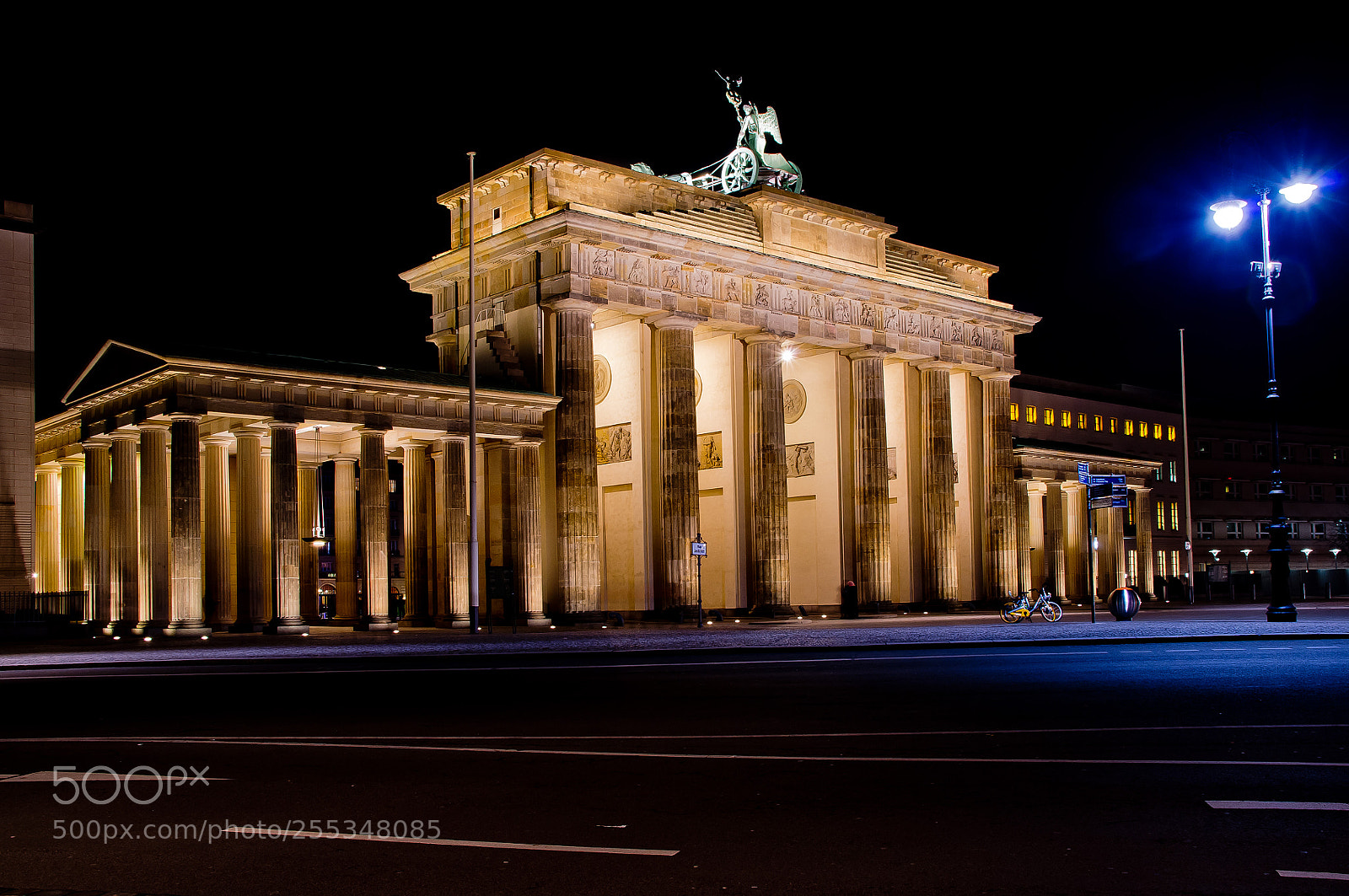 Pentax K-r sample photo. Brandenburger tor photography