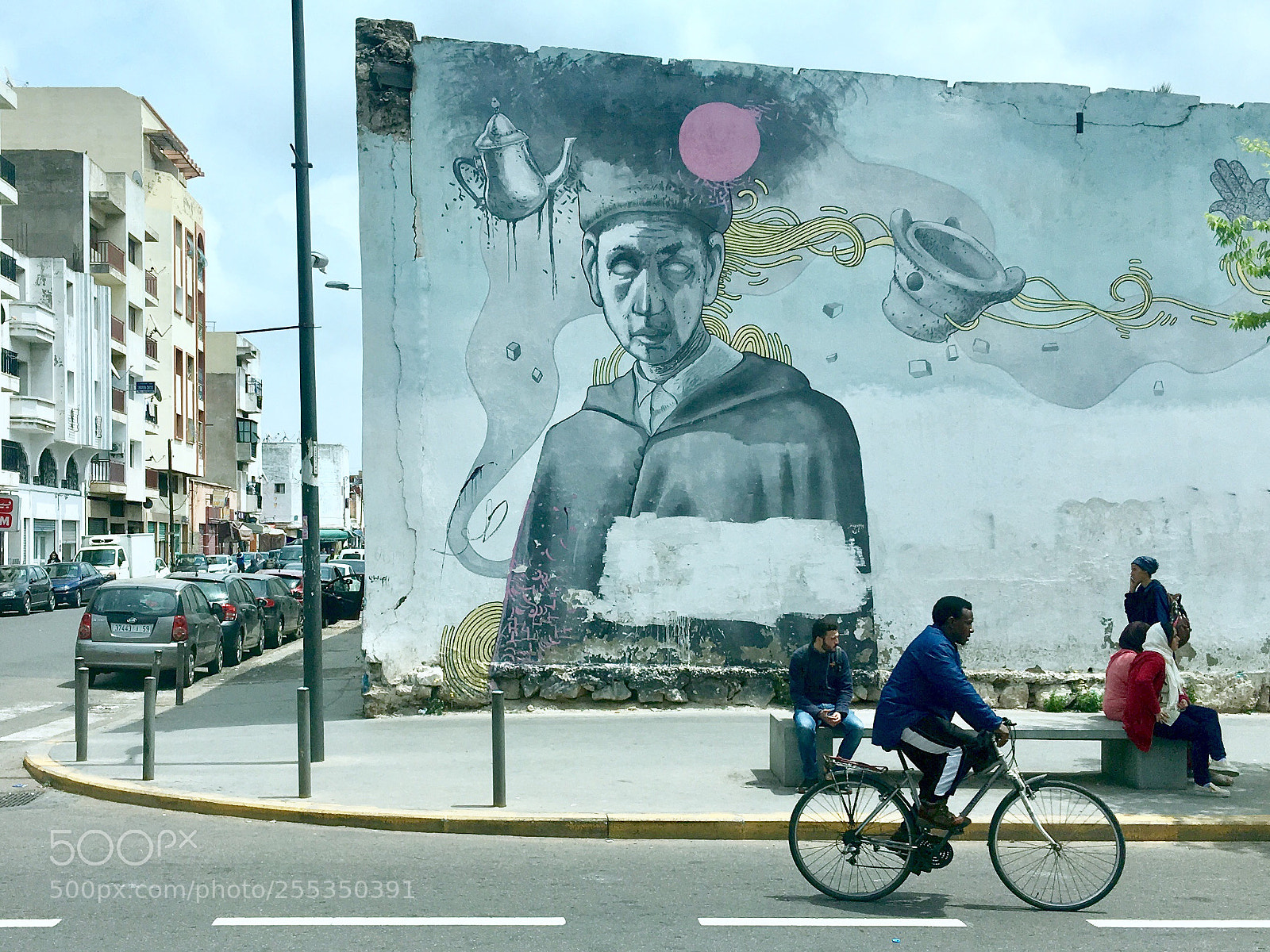 Apple iPhone 6s Plus sample photo. Graffiti in the streets photography