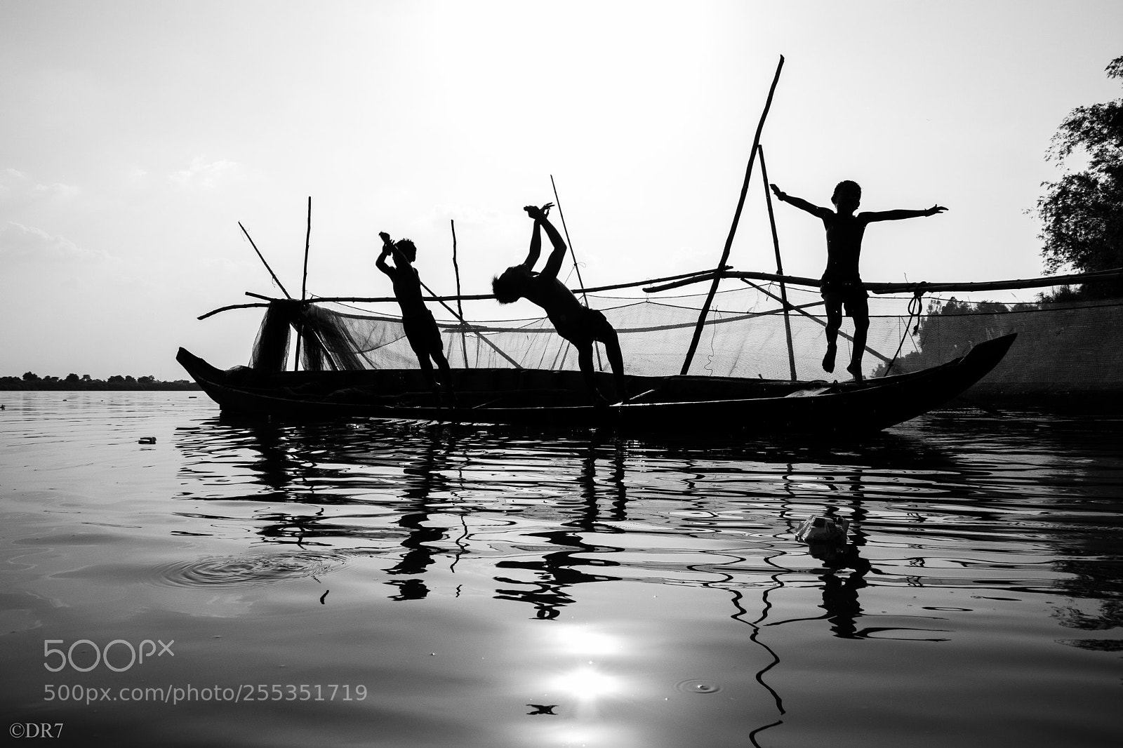 Canon EOS 750D (EOS Rebel T6i / EOS Kiss X8i) sample photo. • childhood (cambodia) #dr7 photography