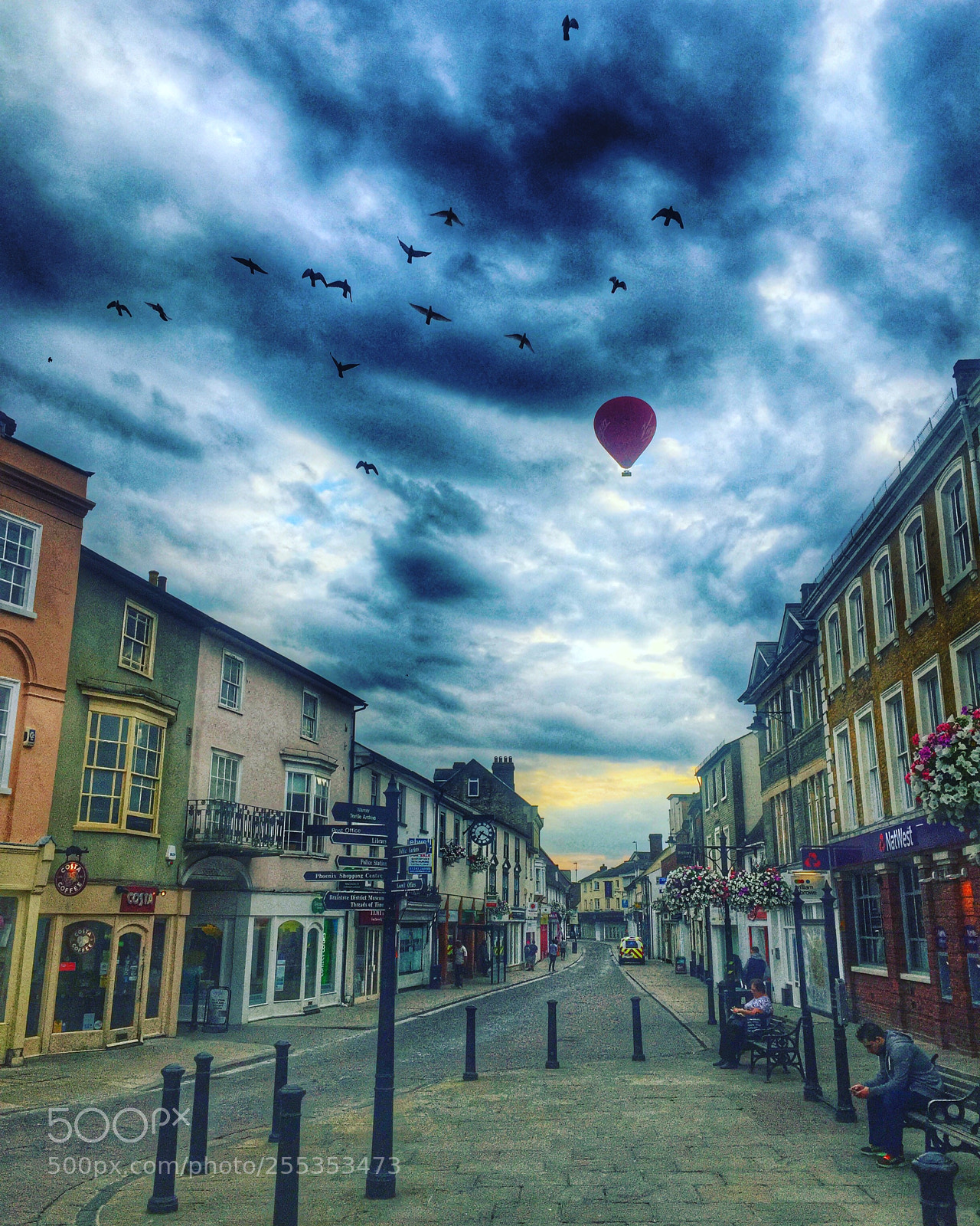 Apple iPhone 6 Plus sample photo. High street photography