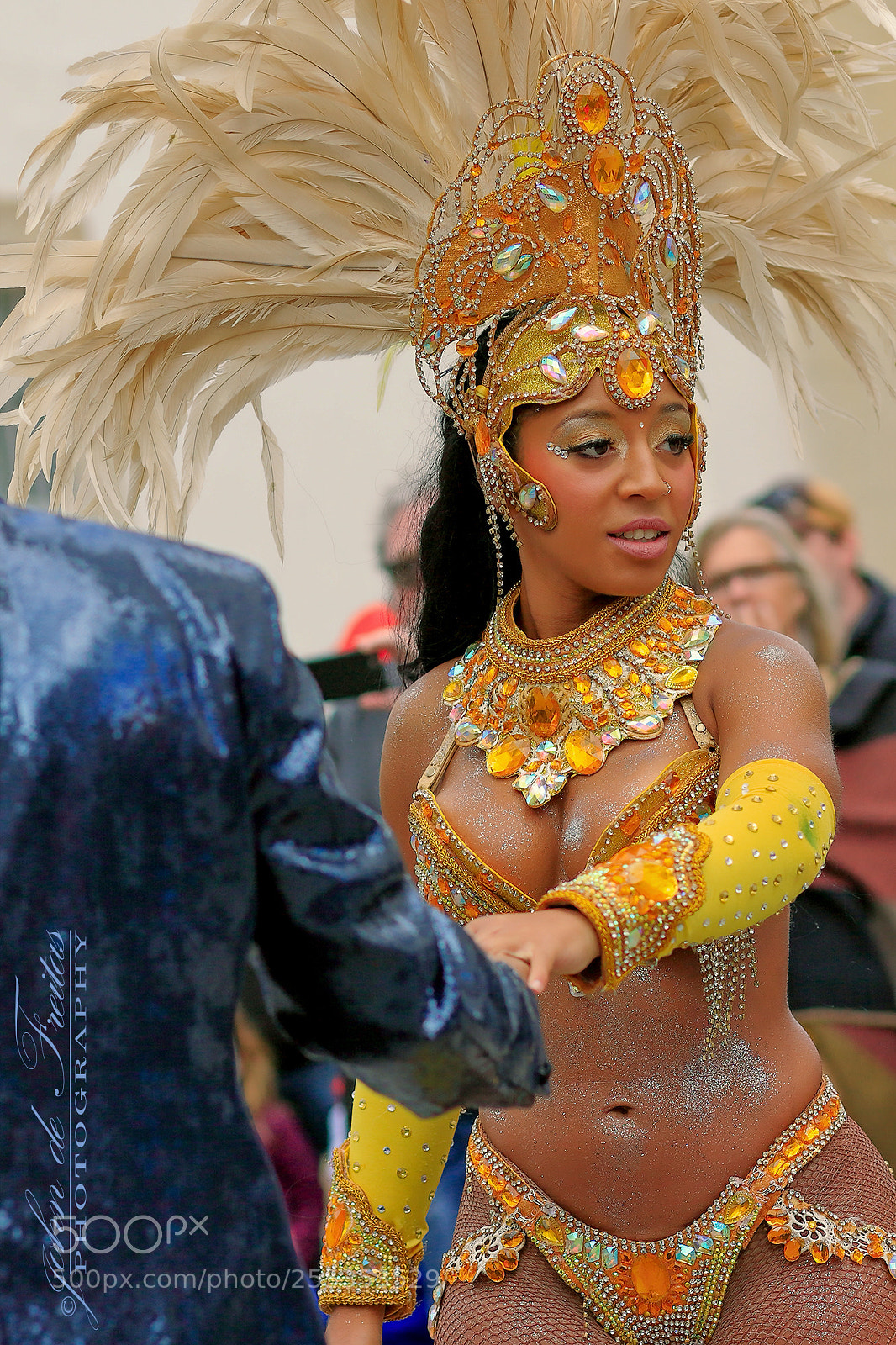 Canon EOS 5D Mark II sample photo. Carnival photography
