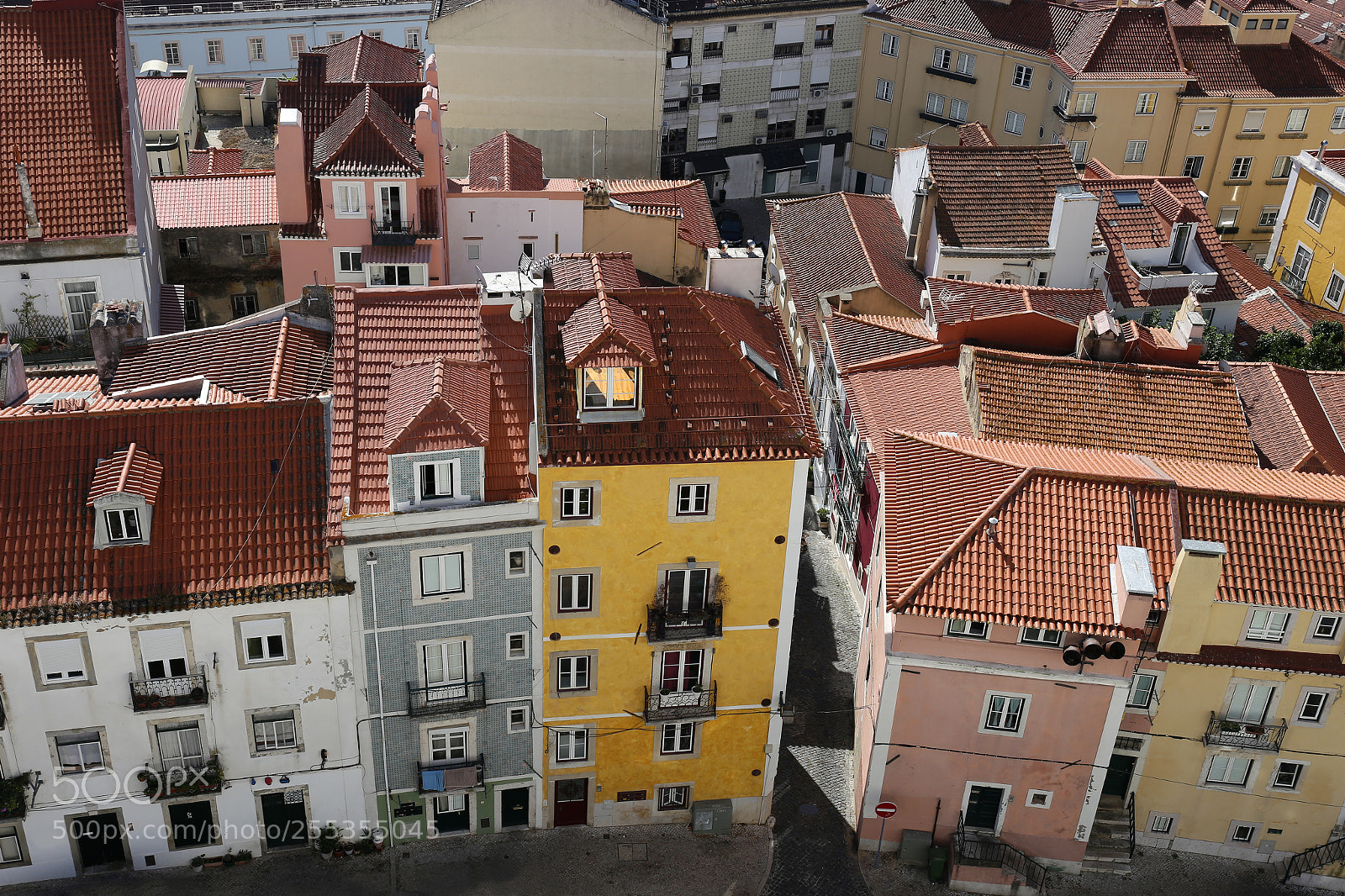 Canon EOS 6D sample photo. Colorful lisbon photography